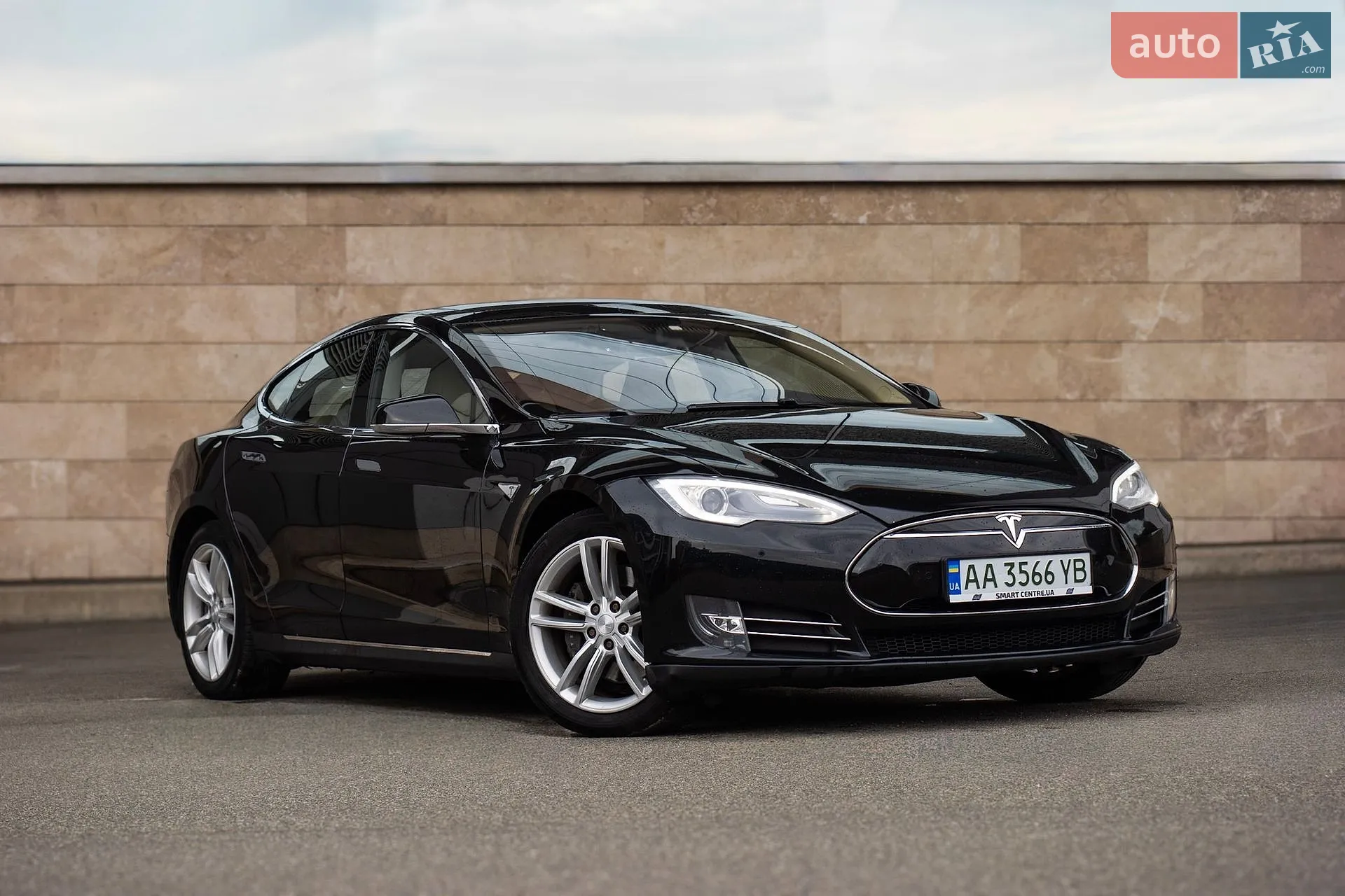 Tesla Model S 2014 — 1