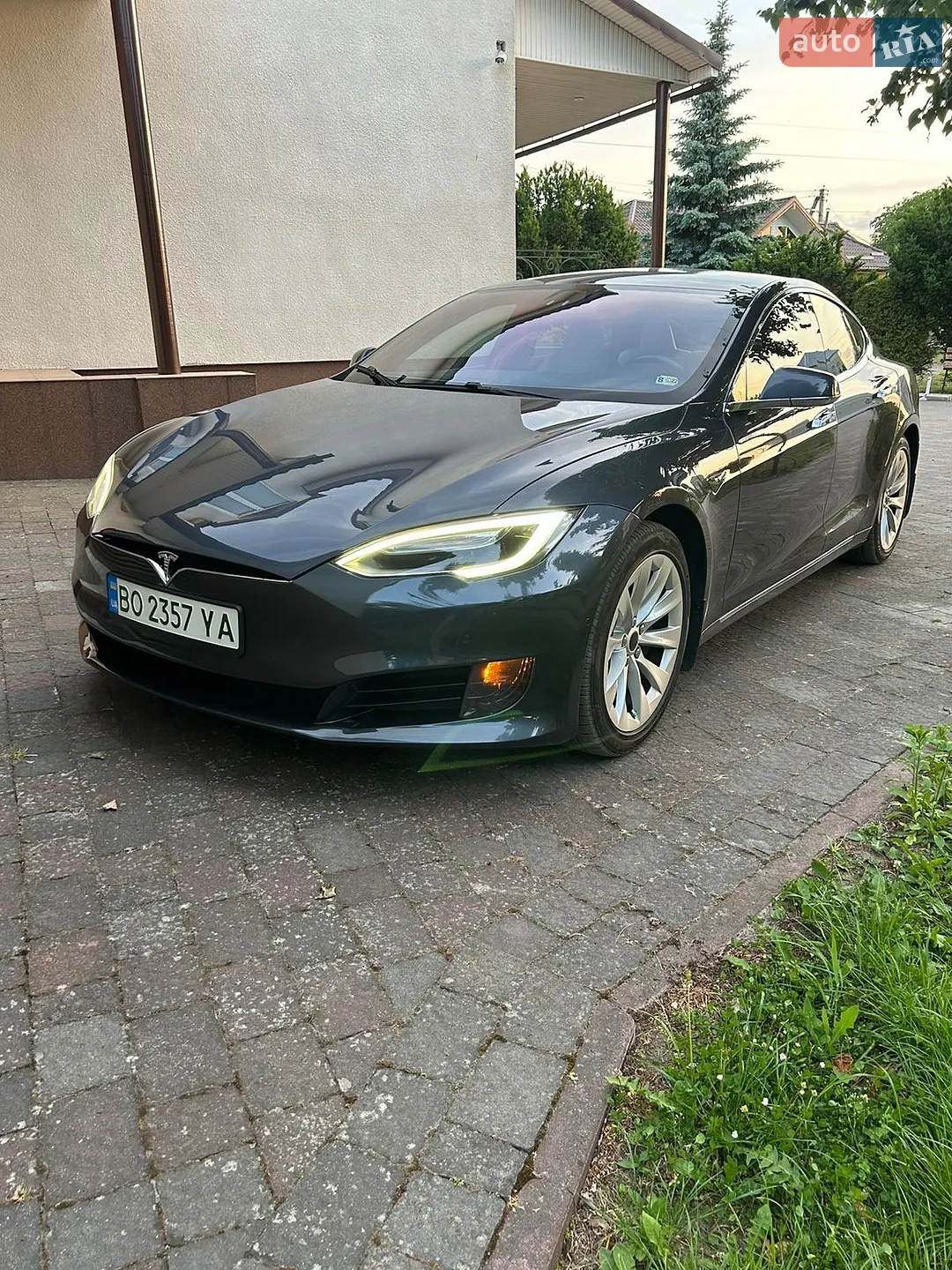 Tesla Model S 2017 — 1