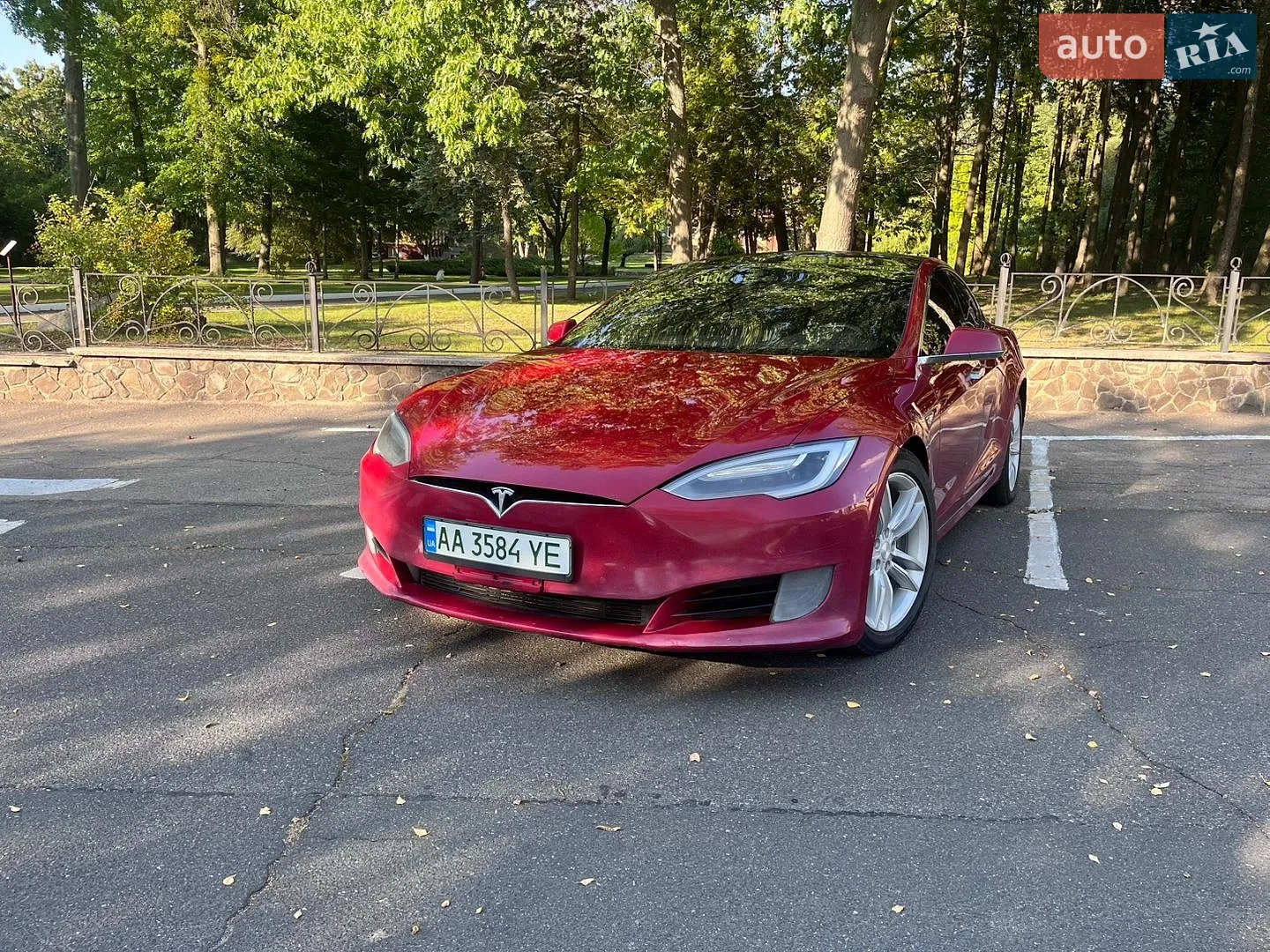 Tesla Model S, 2016