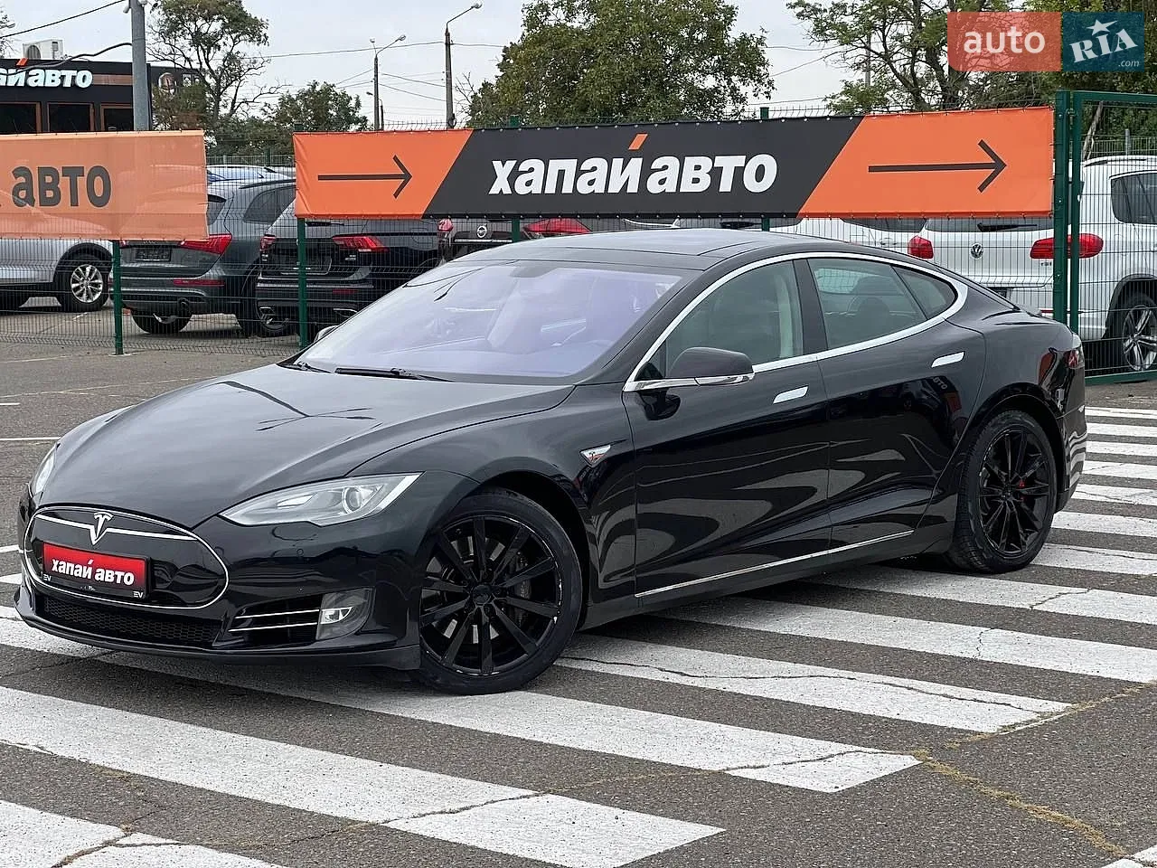 Tesla Model S, 2014