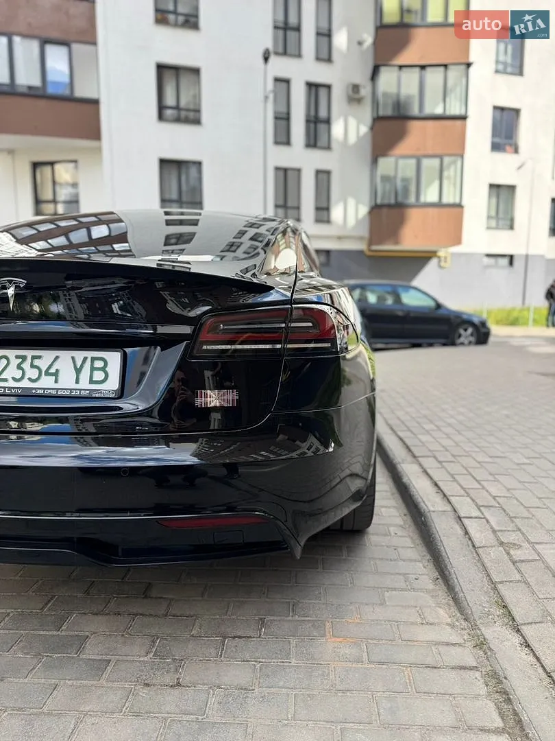 Tesla Model S, 2022