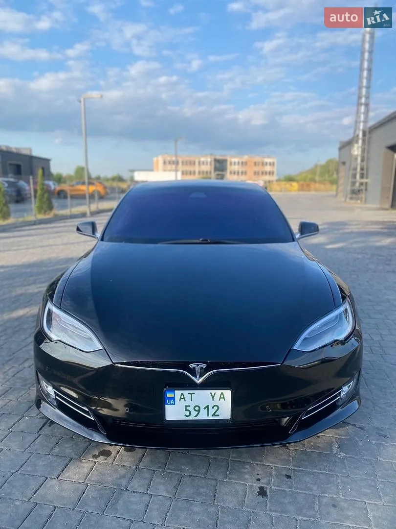 Tesla Model S, 2019