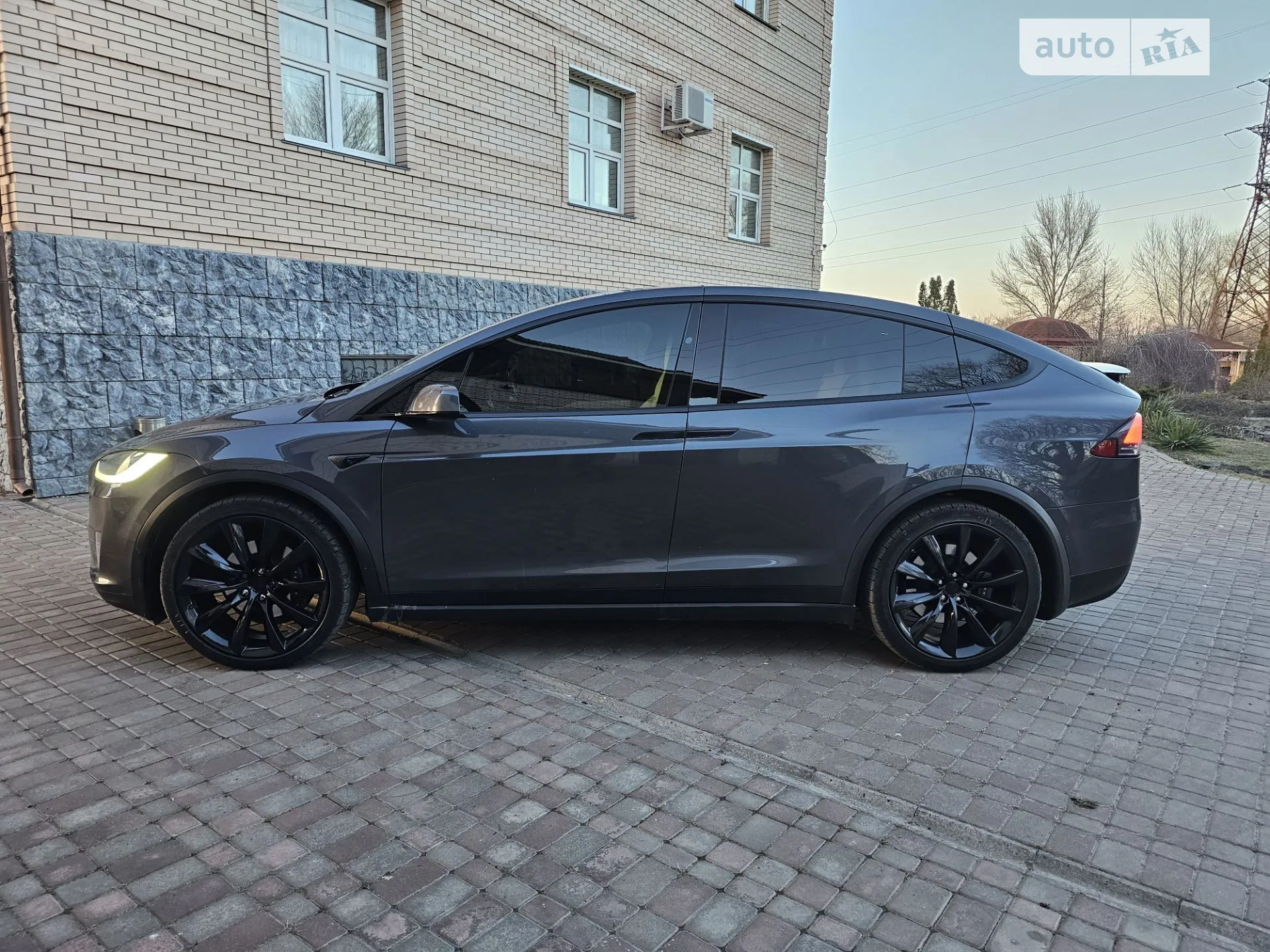 Tesla Model X, 2018
