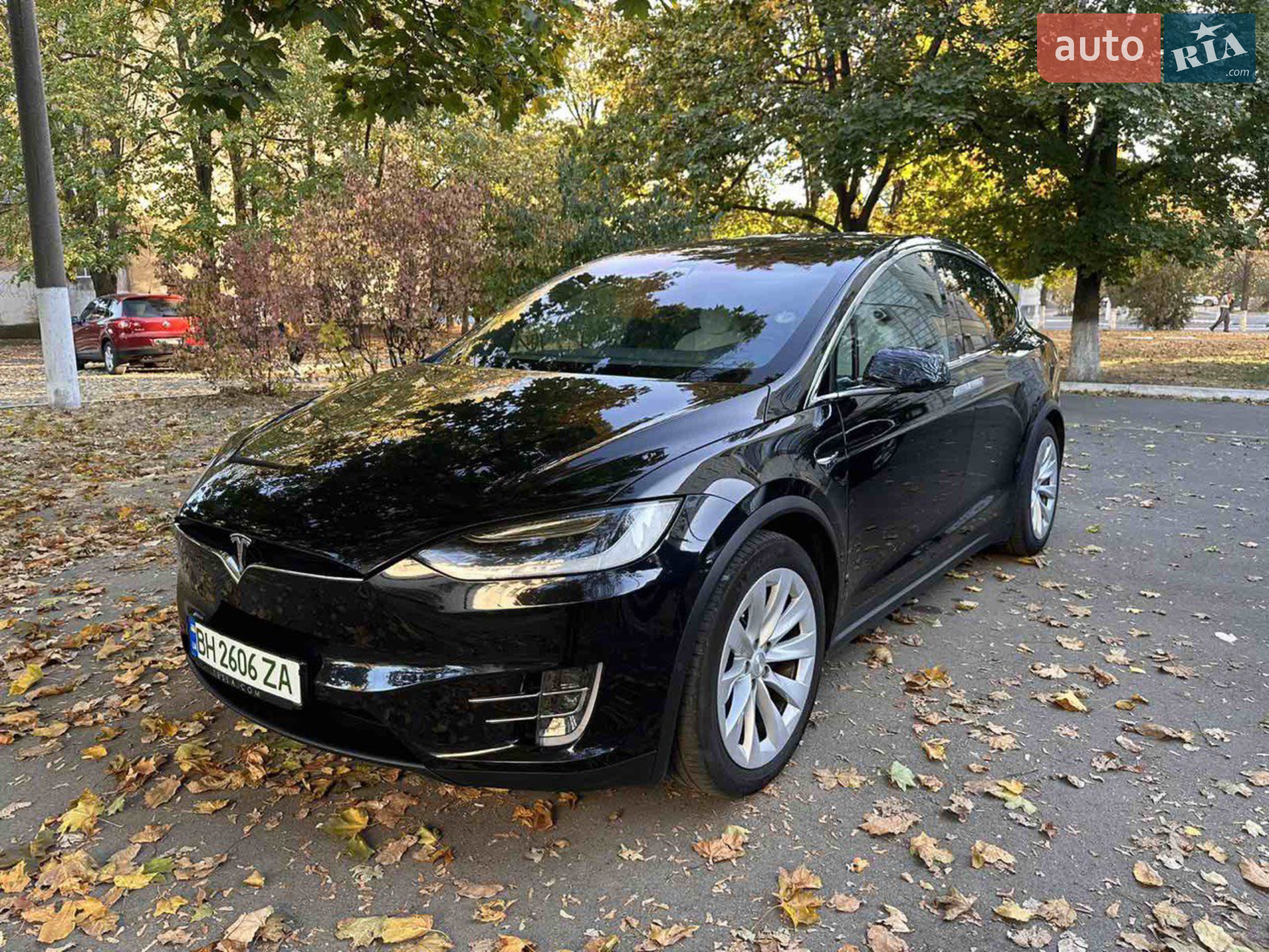 Tesla Model X, 2017