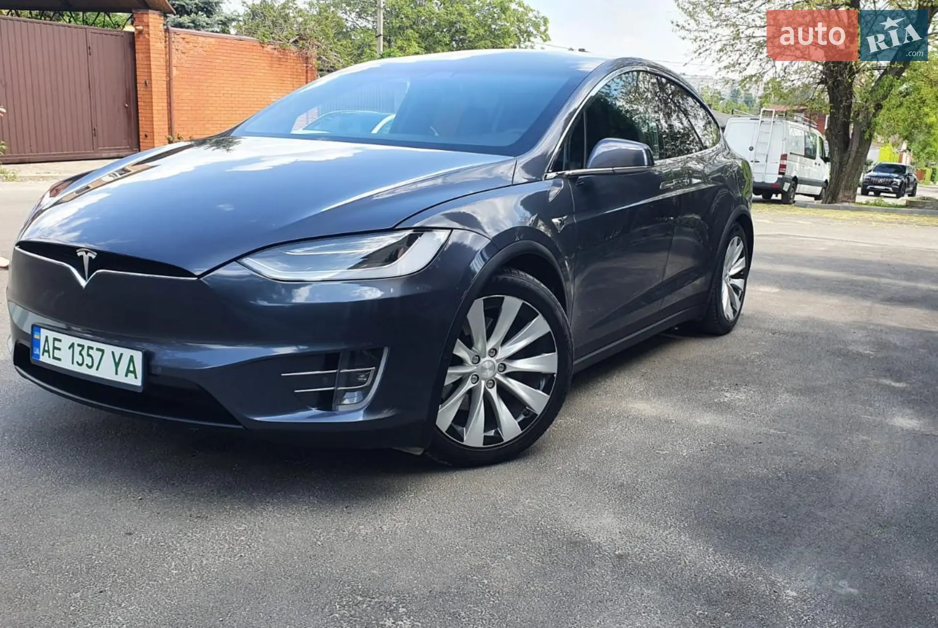 Tesla Model X, 2019