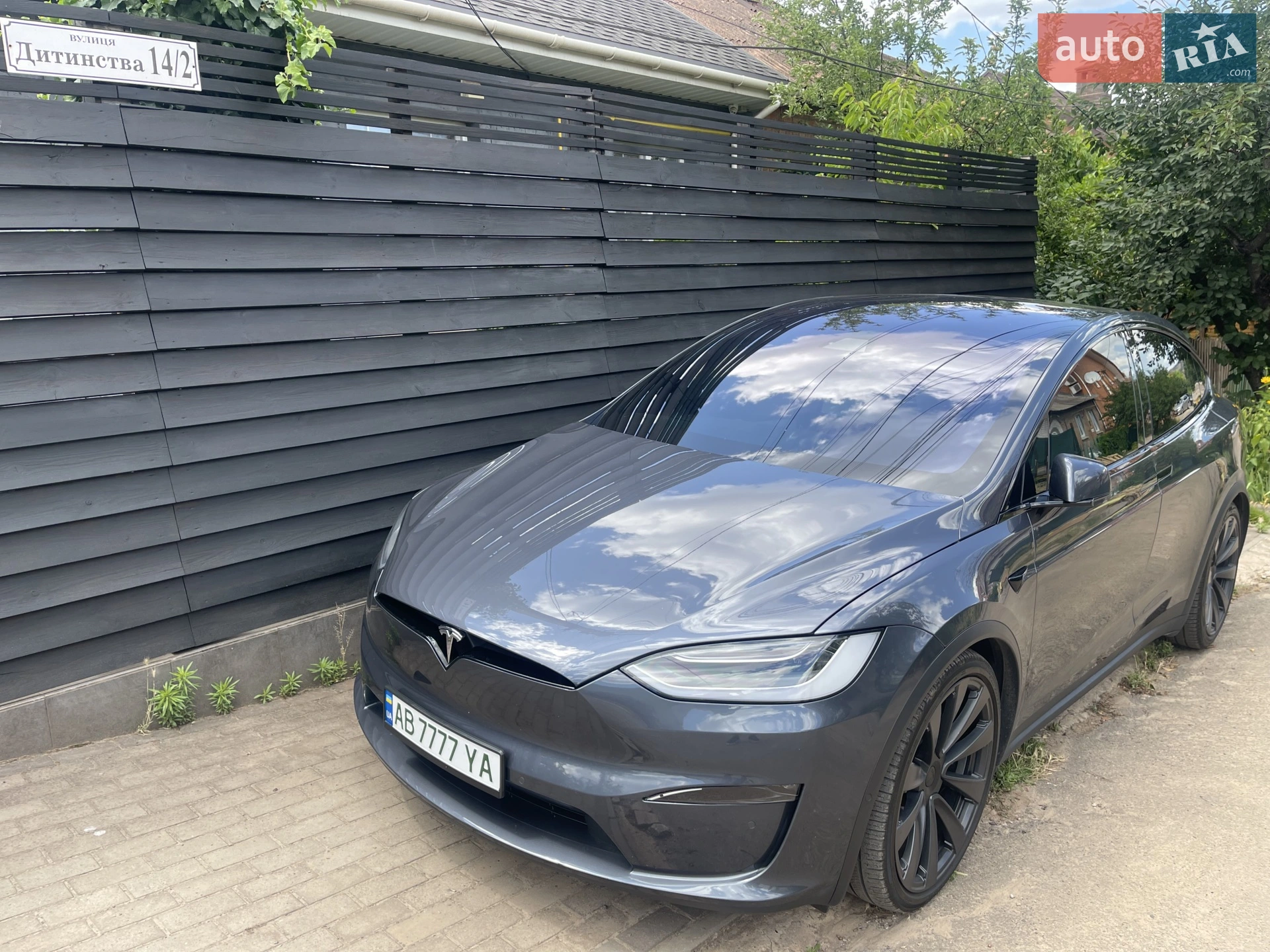 Tesla Model X, 2022