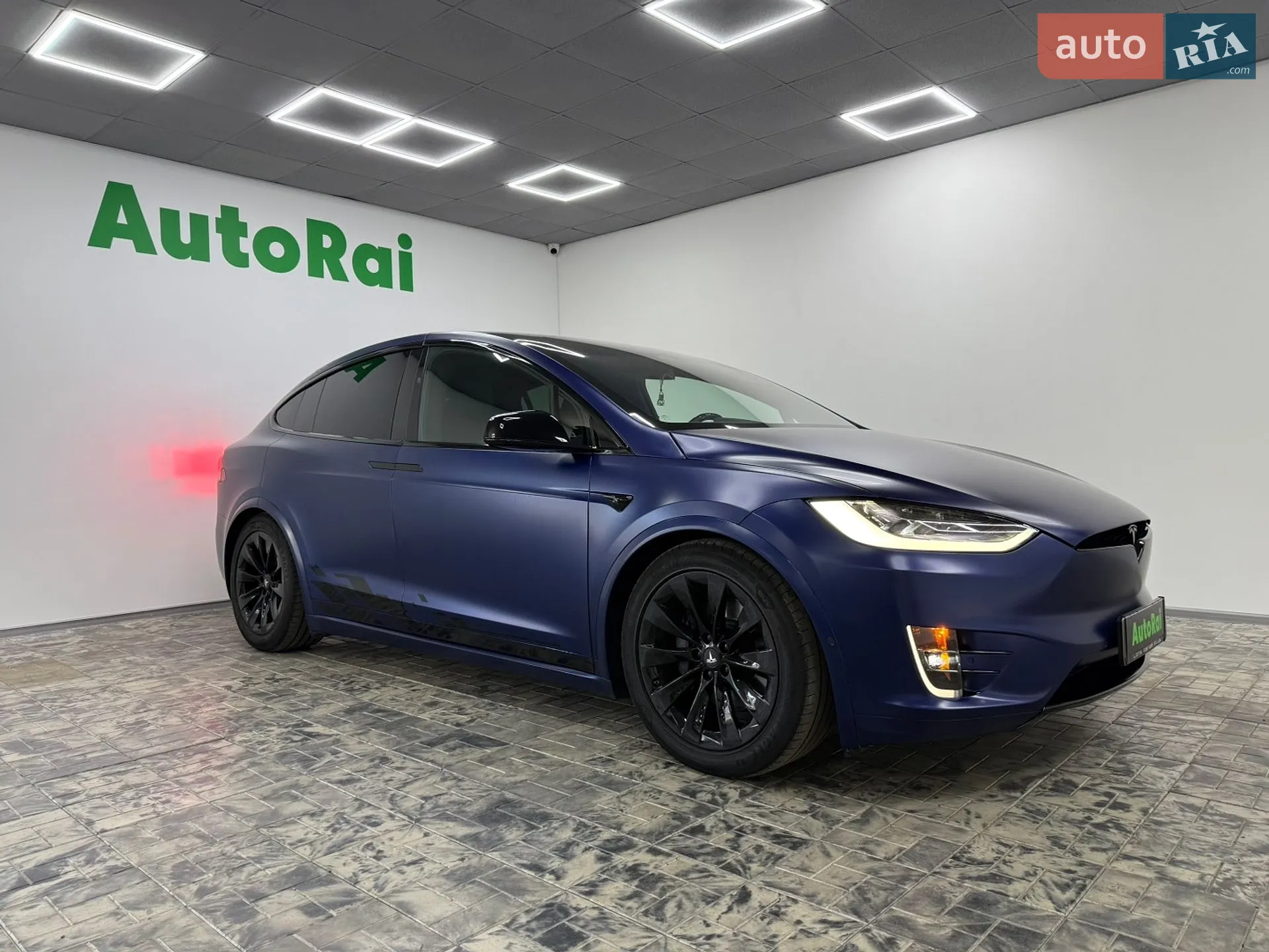 Tesla Model X, 2020