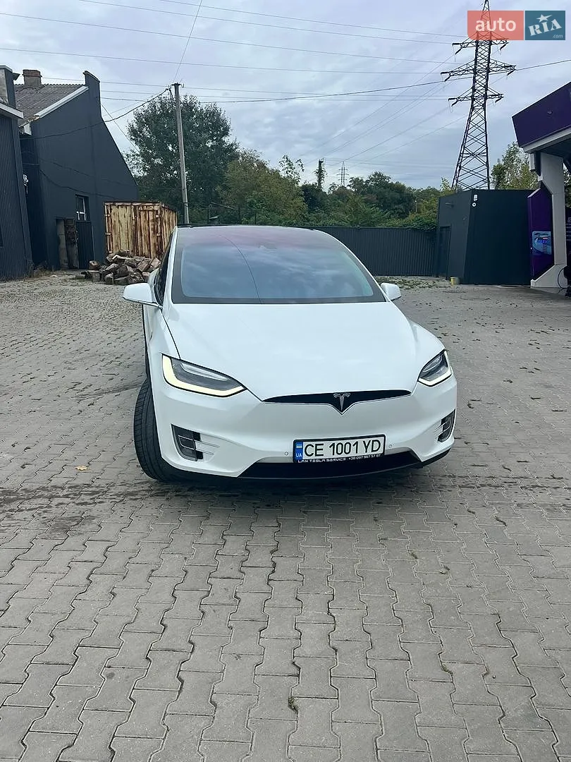 Tesla Model X, 2016