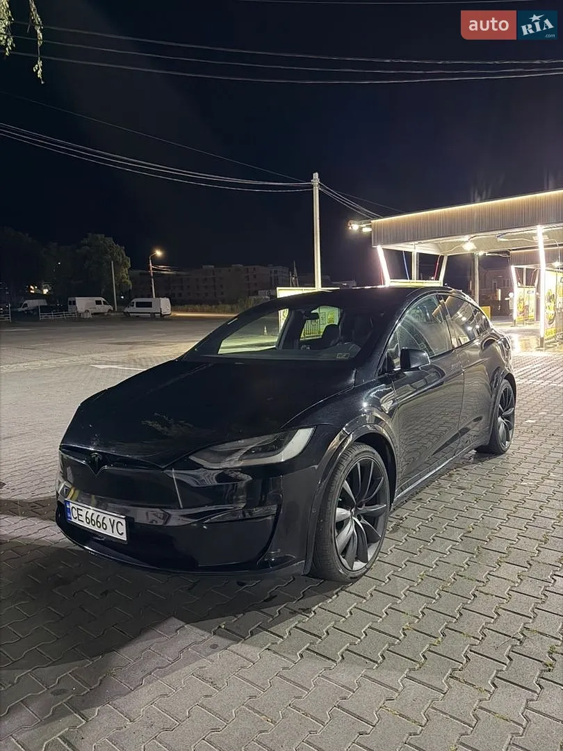 Tesla Model X, 2016