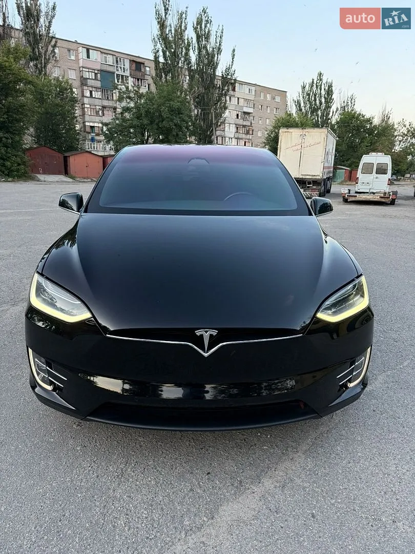 Tesla Model X, 2018