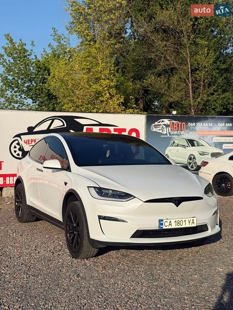 Tesla Model X, 2022