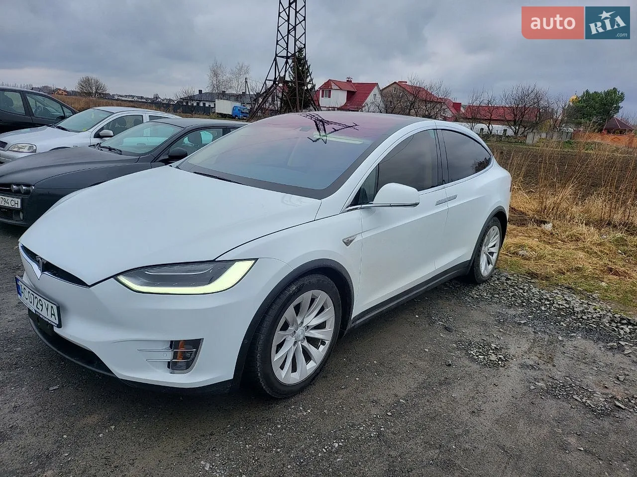 Tesla Model X, 2016