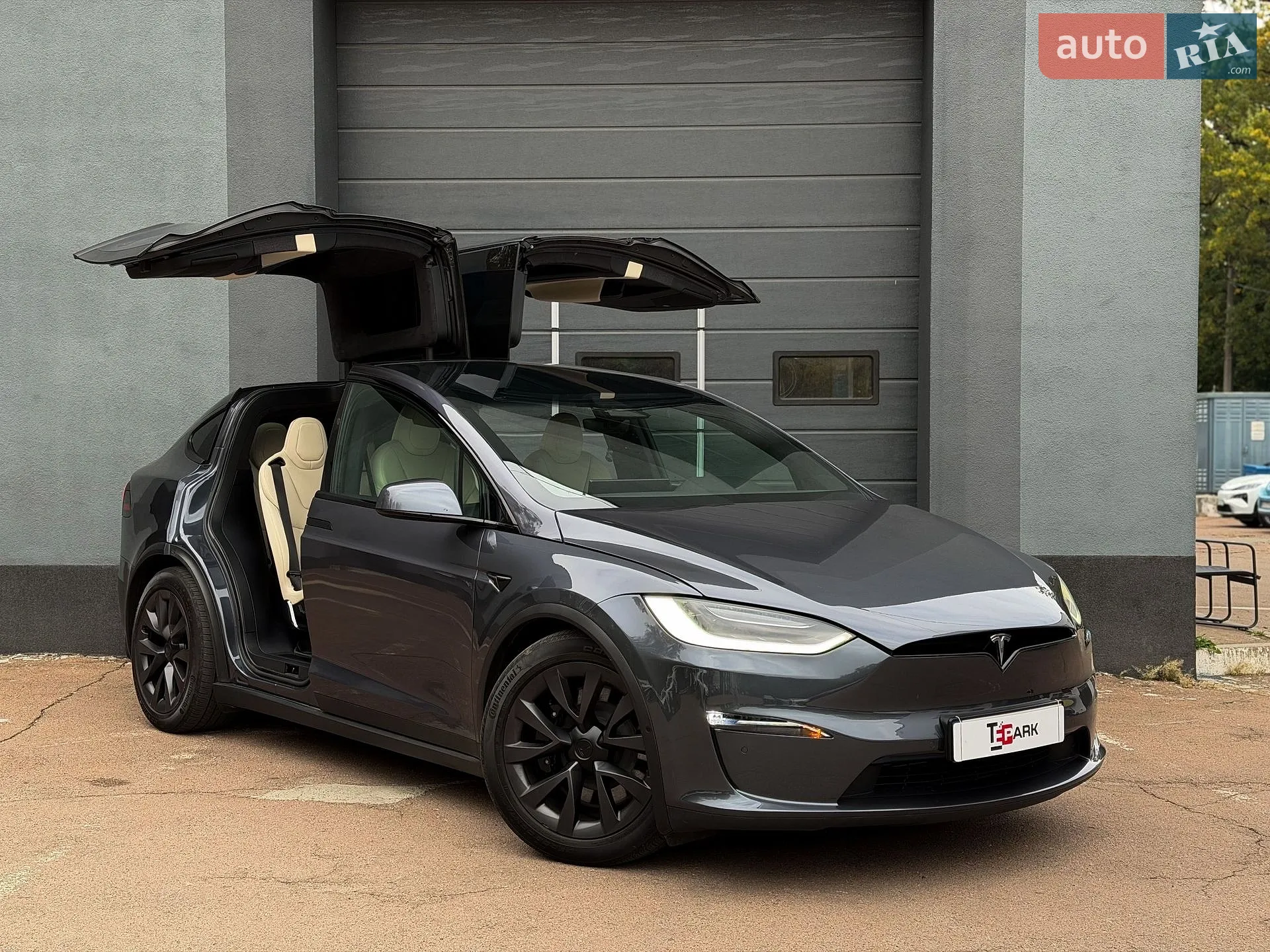 Tesla Model X, 2022