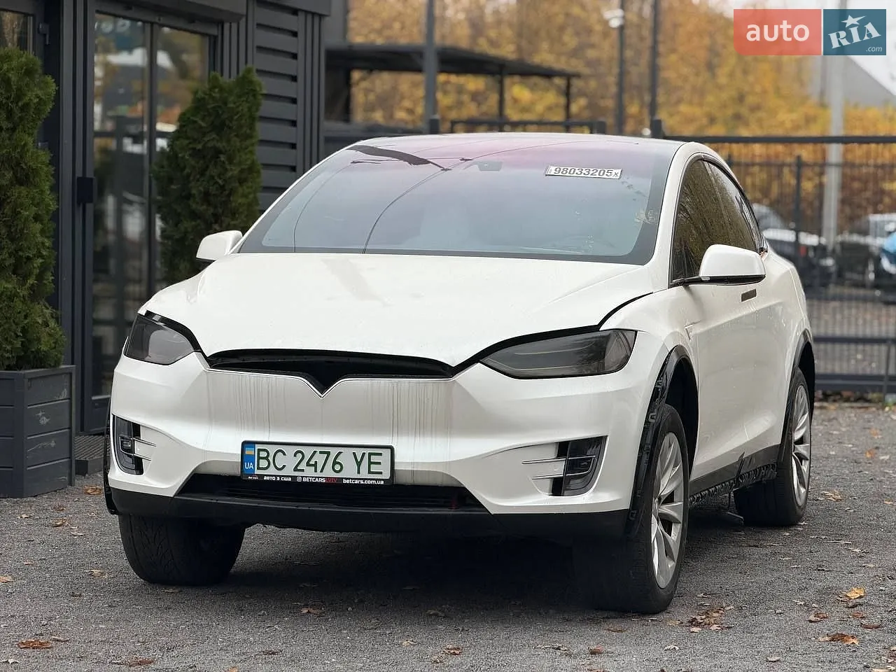 Tesla Model X, 2016