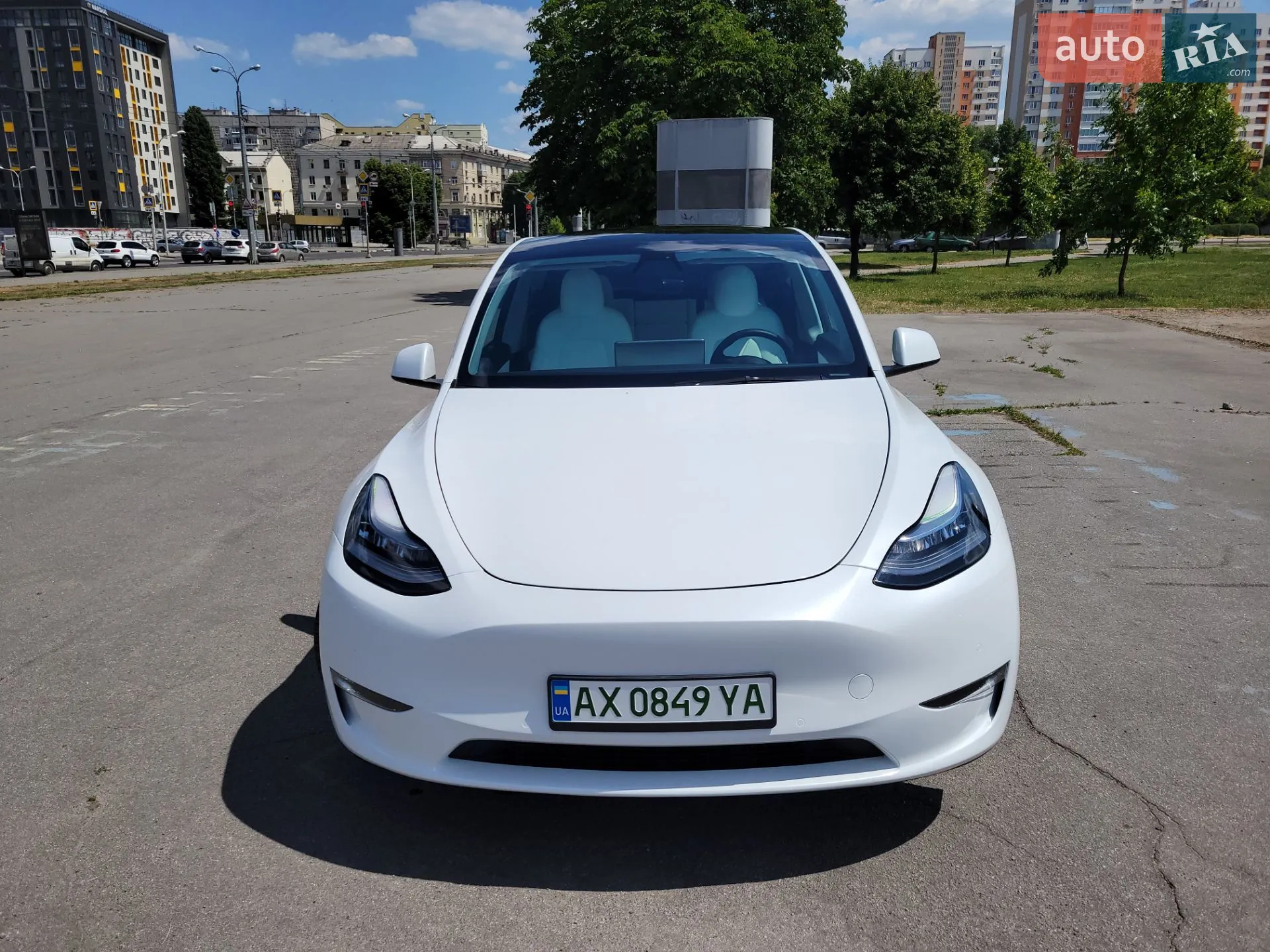 Tesla Model Y, 2021