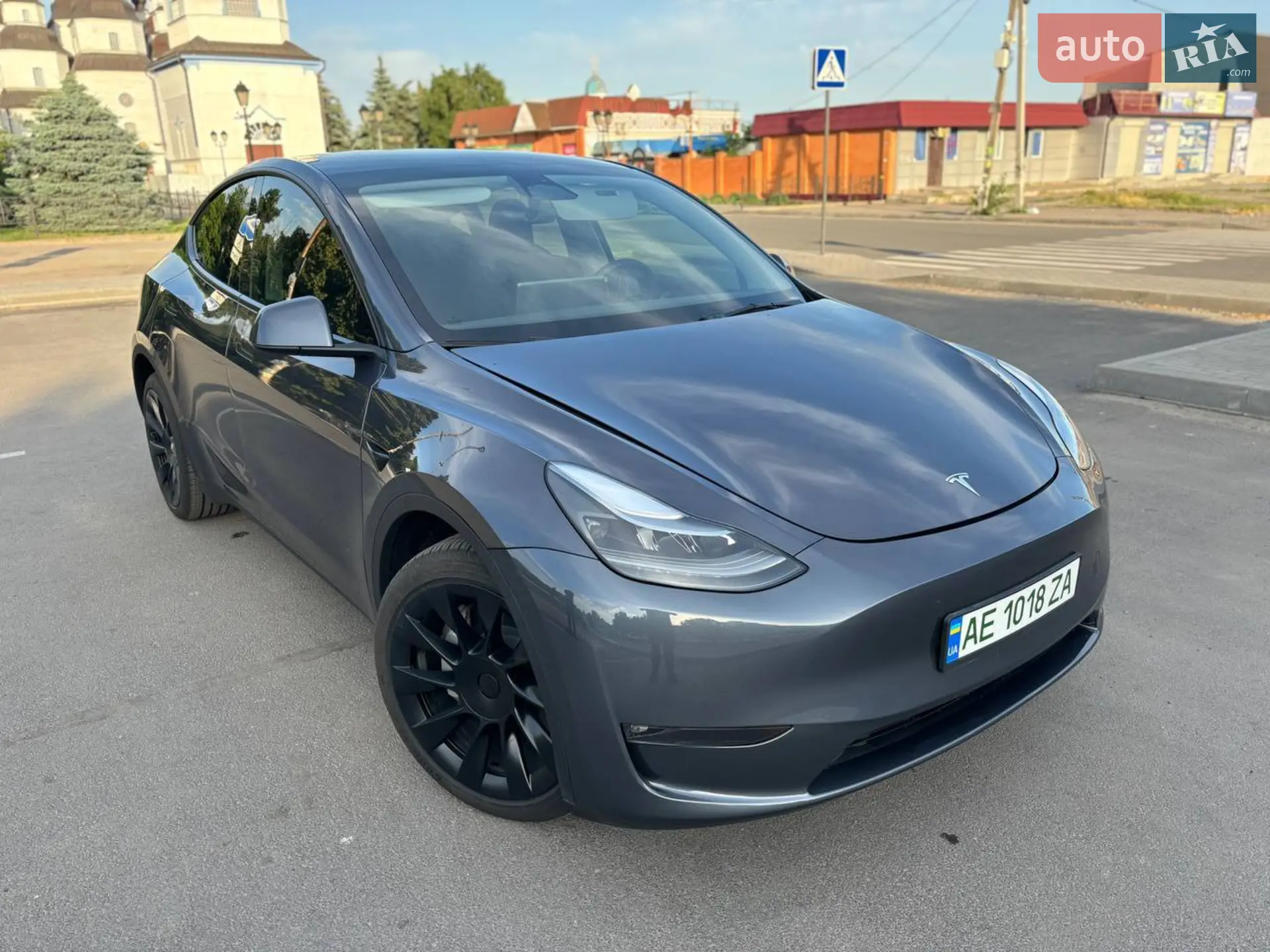 Tesla Model Y, 2023