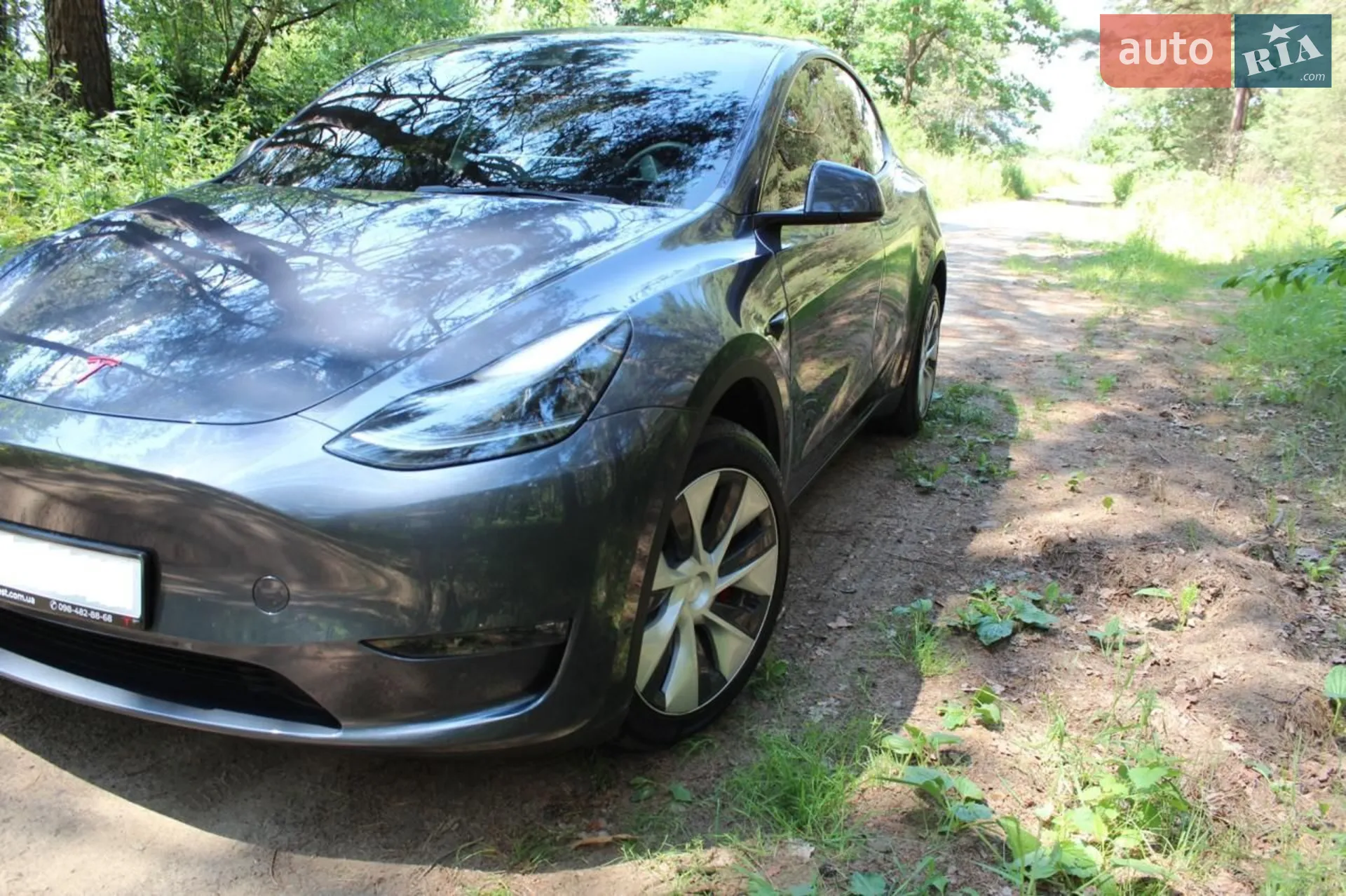 Tesla Model Y, 2023