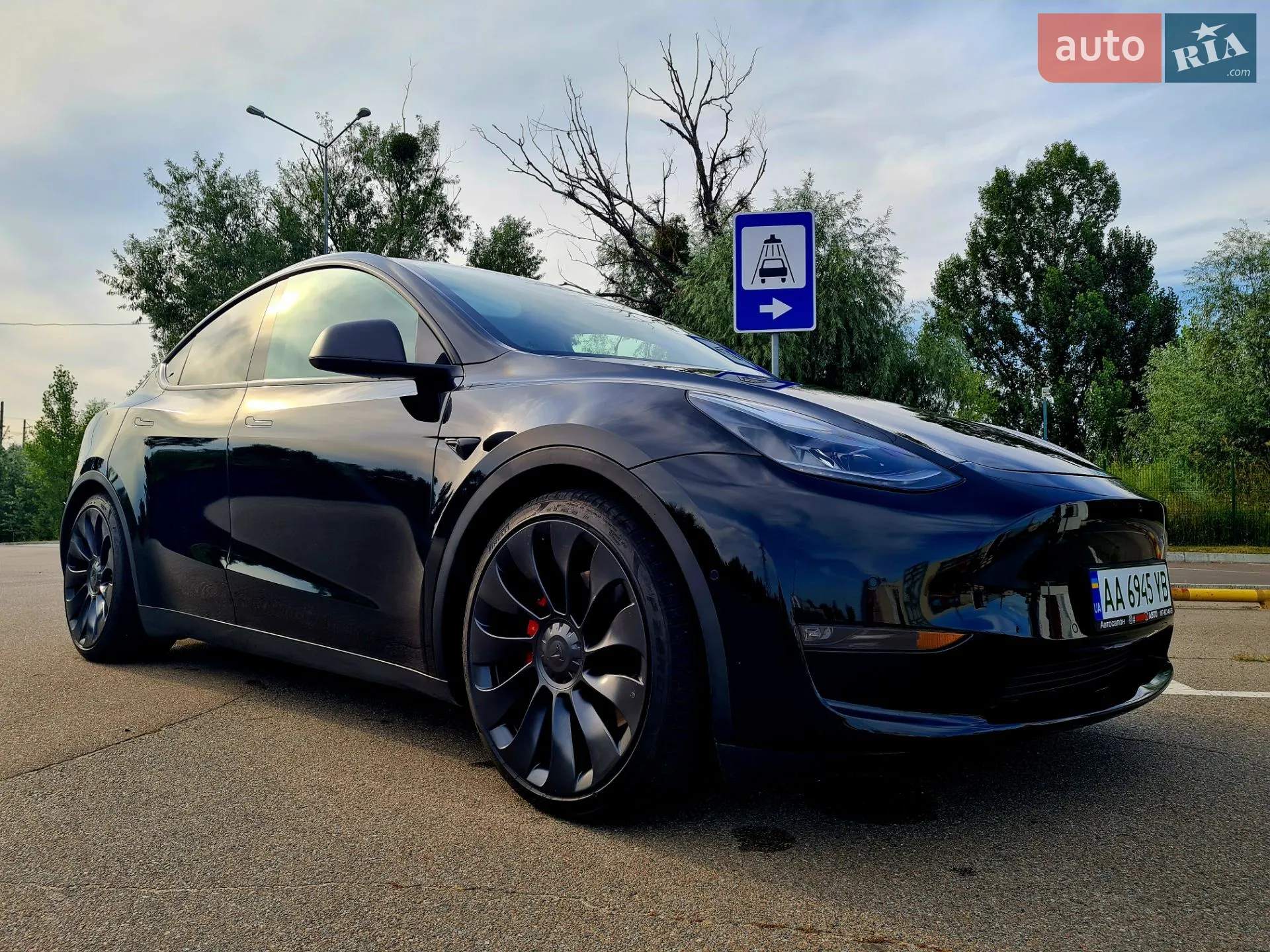 Tesla Model Y, 2021