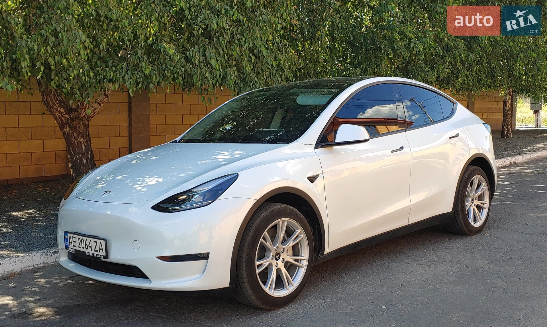 Tesla Model Y, 2023
