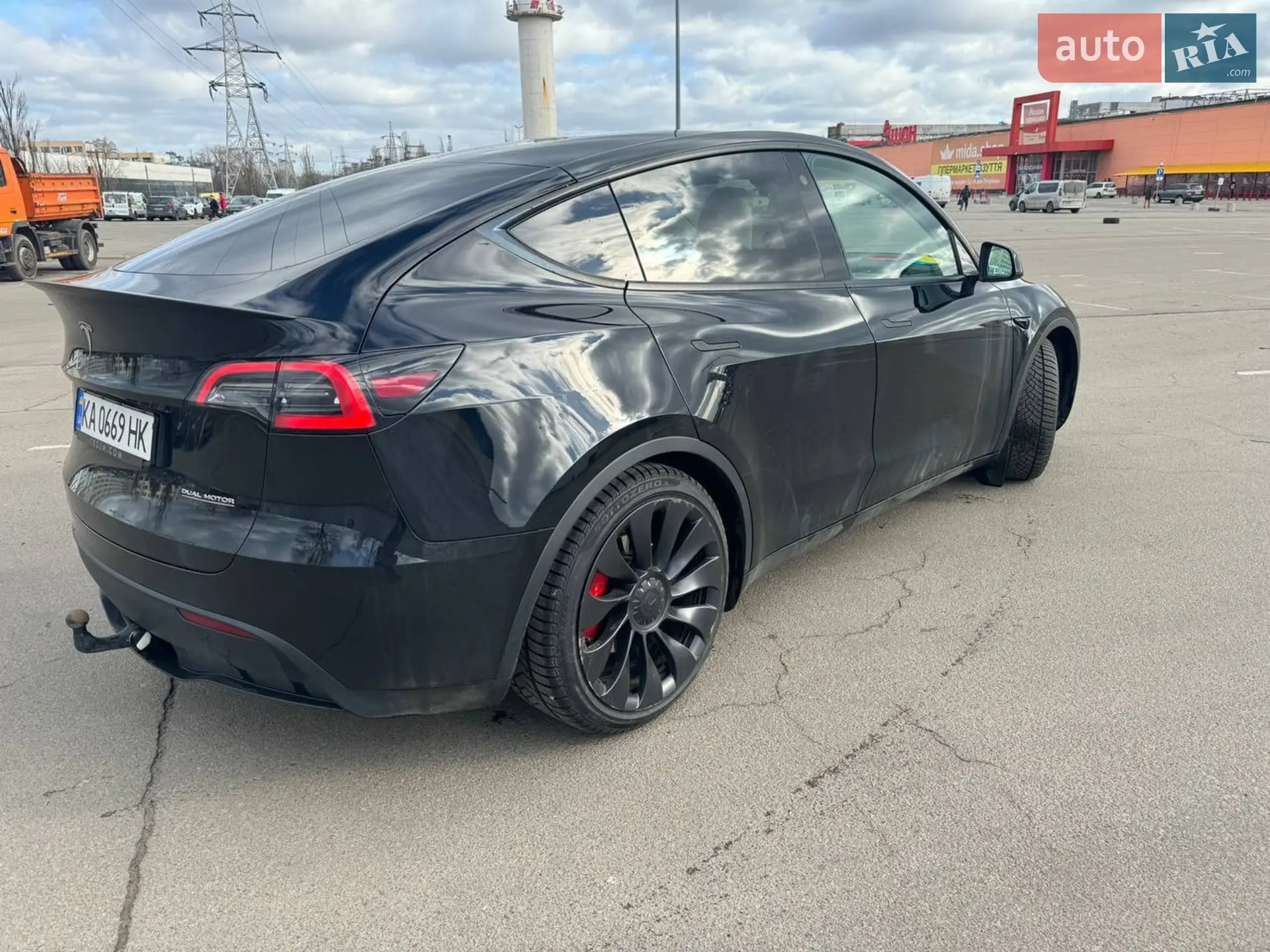 Tesla Model Y, 2022
