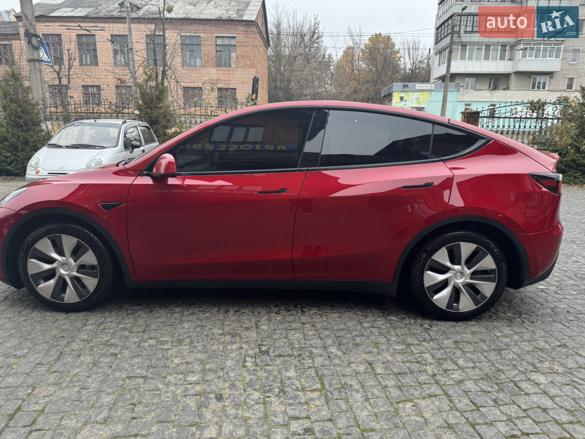Tesla Model Y, 2022