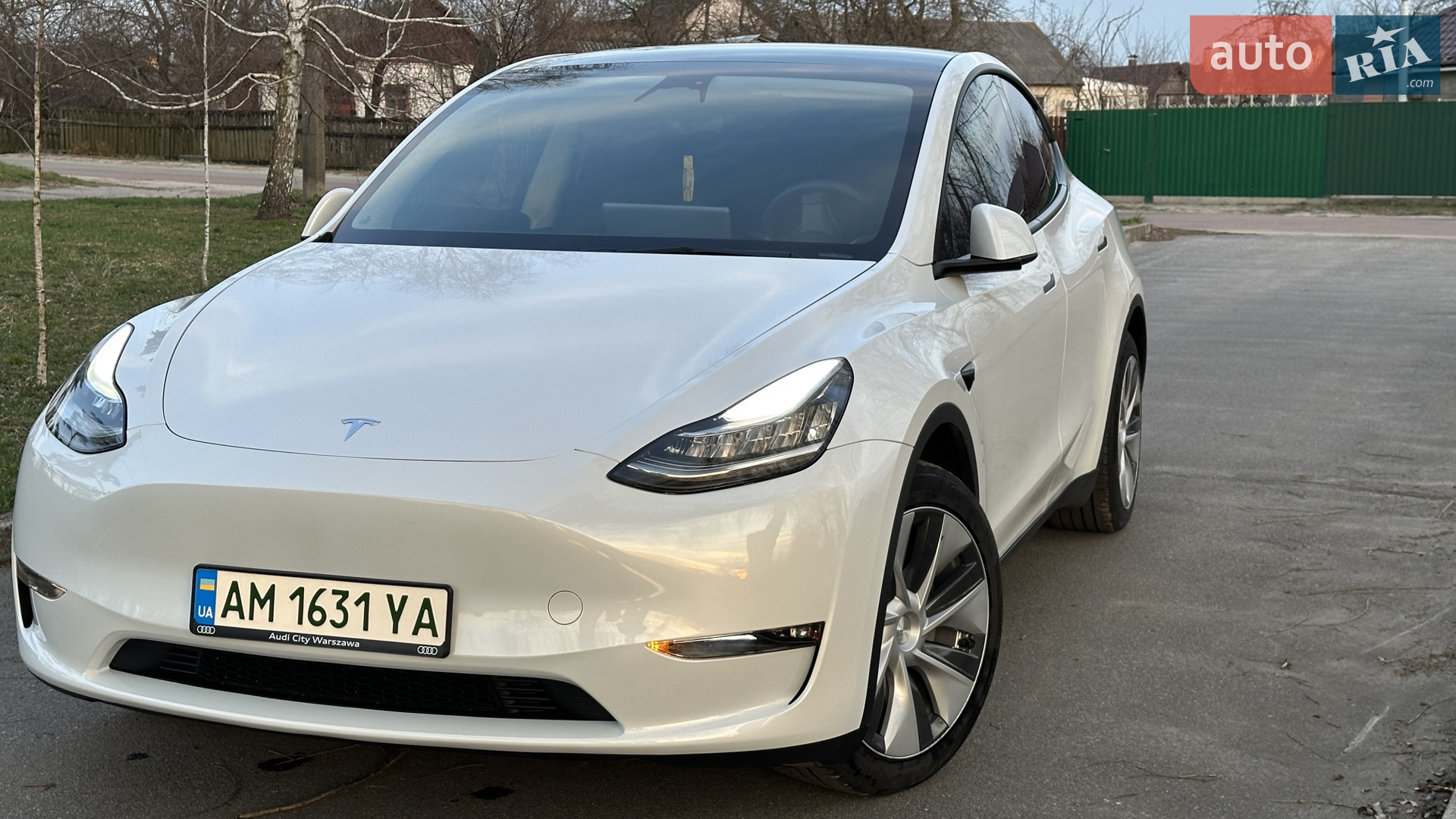 Tesla Model Y, 2022