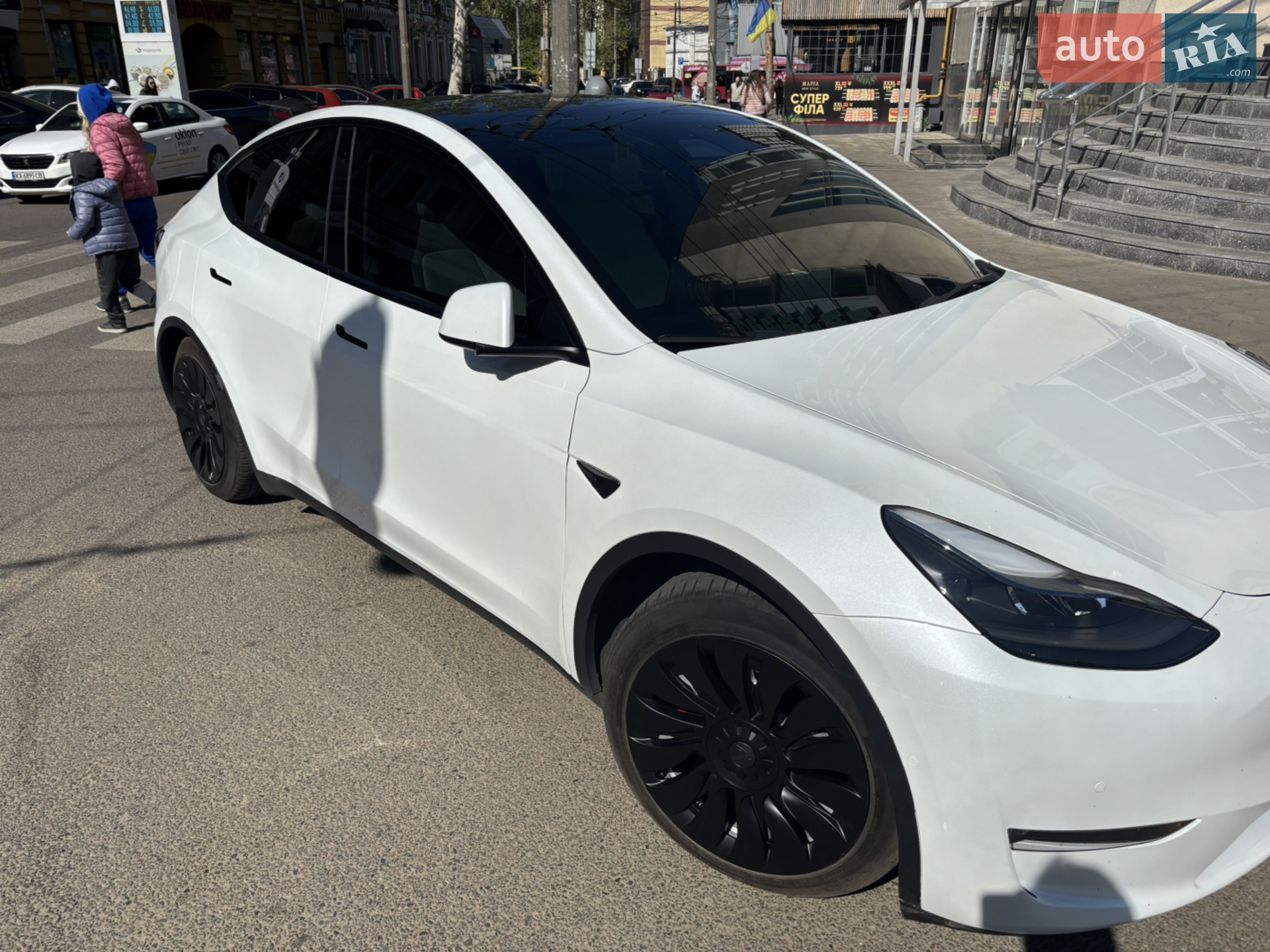 Tesla Model Y, 2022