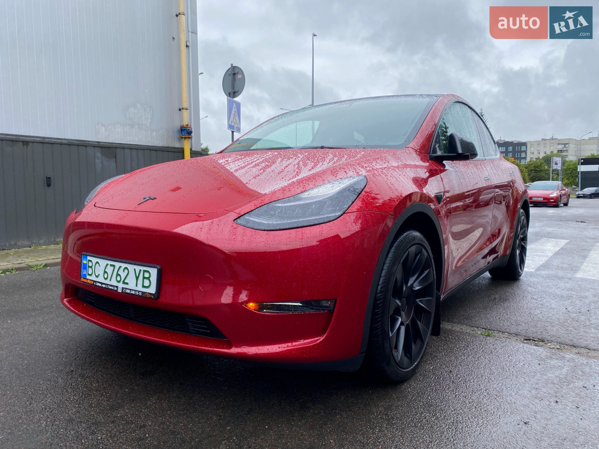 Tesla Model Y, 2023