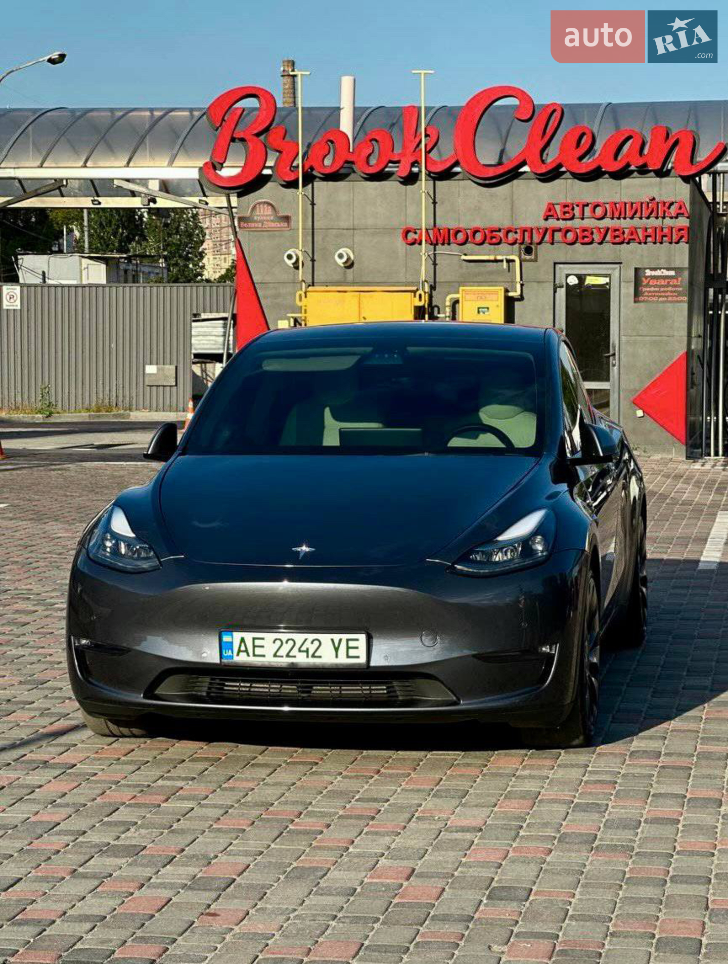 Tesla Model Y, 2021