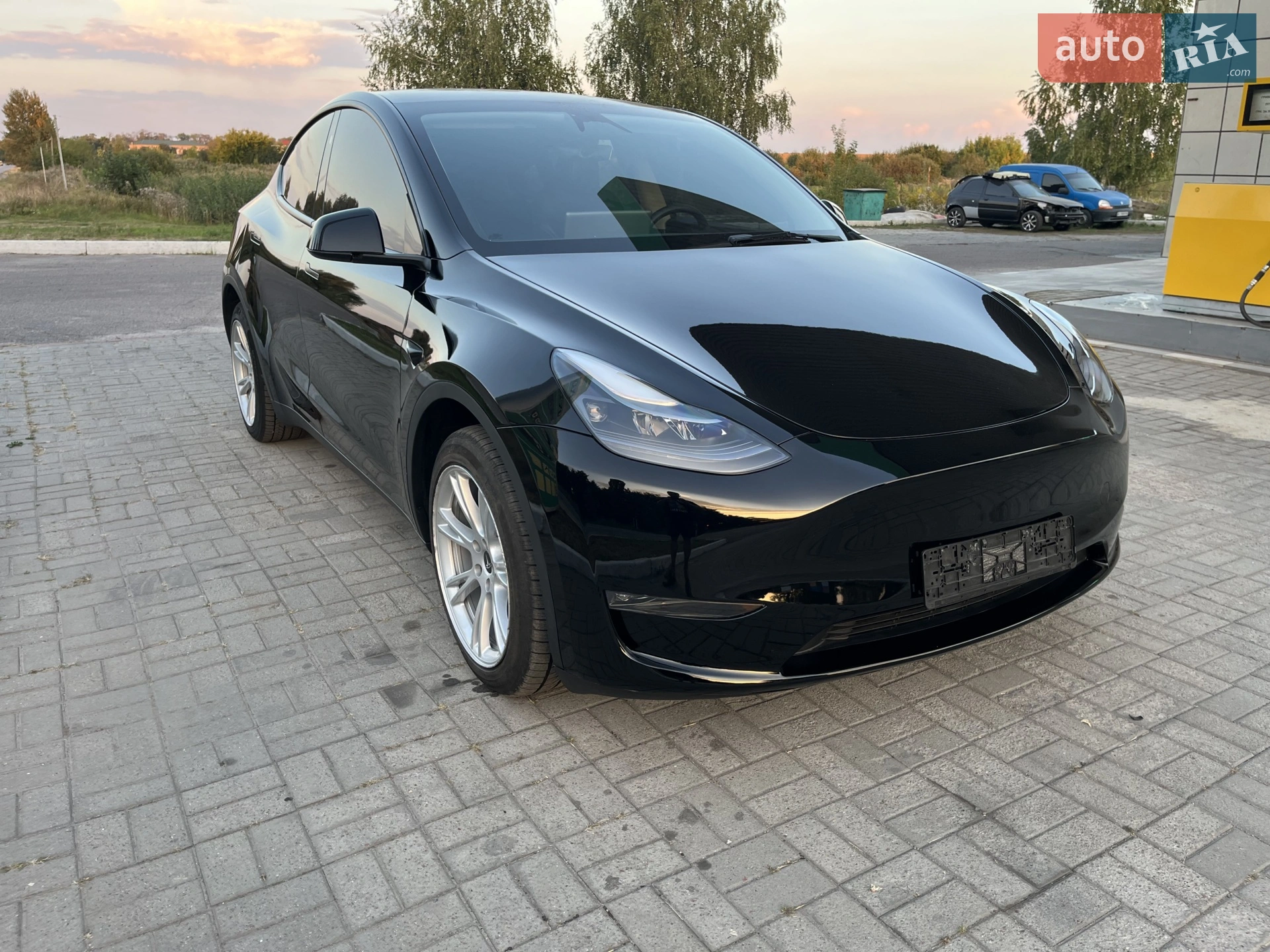 Tesla Model Y, 2023