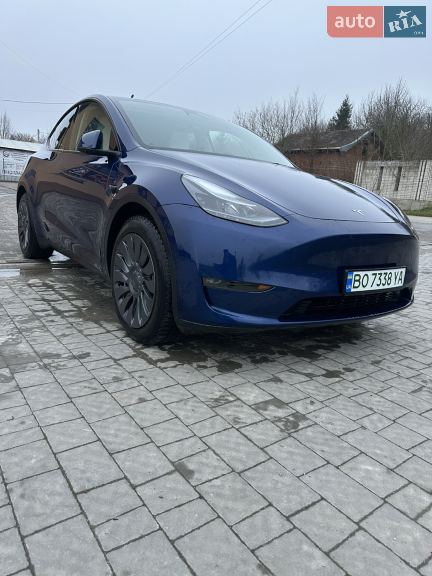 Tesla Model Y, 2024