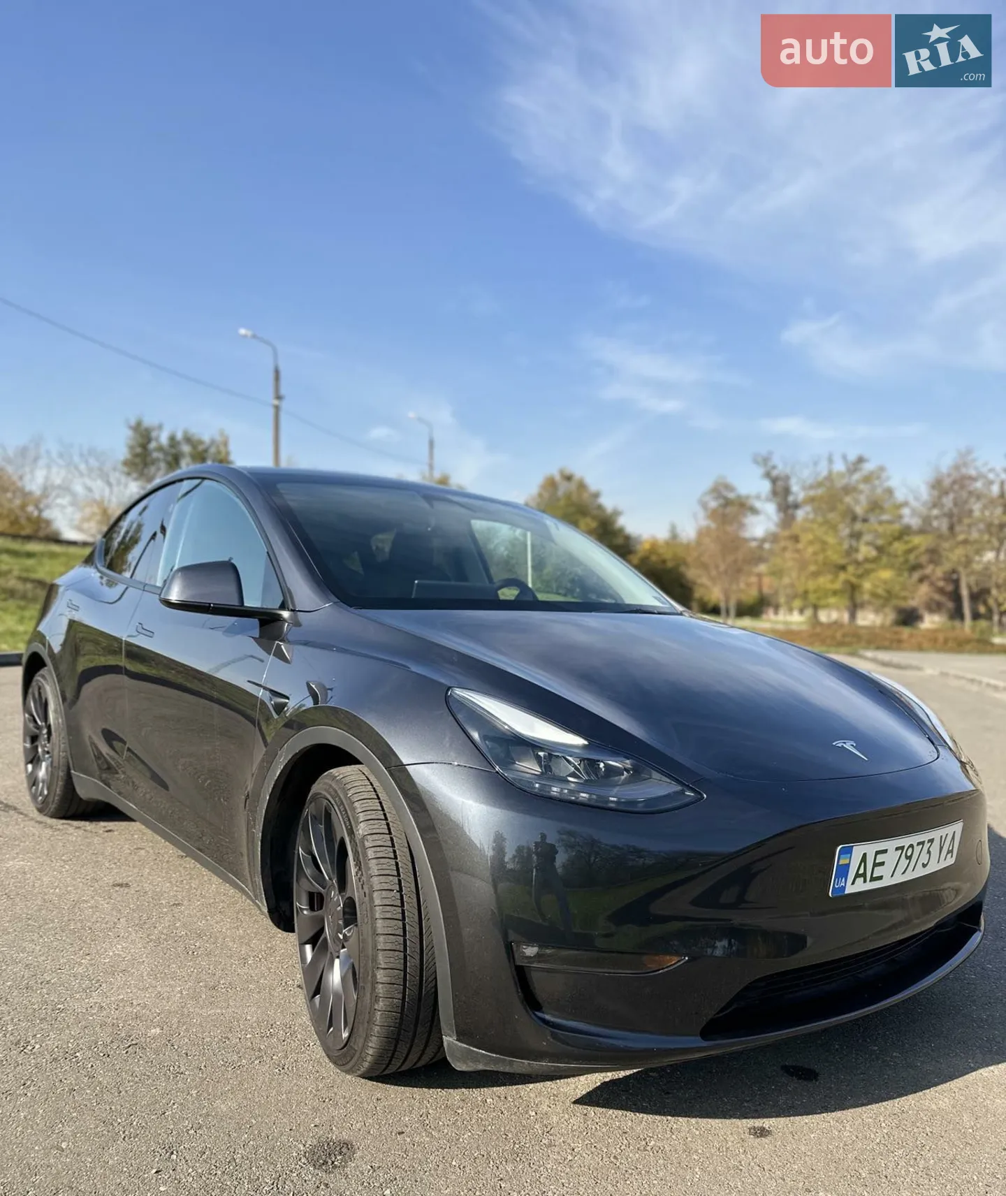 Tesla Model Y, 2024