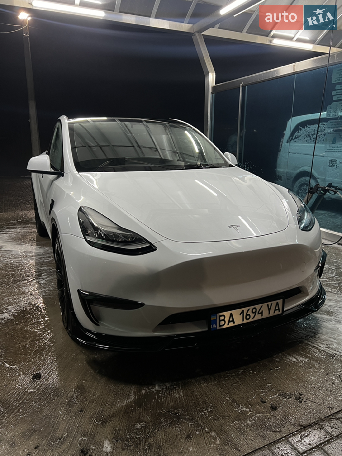Tesla Model Y, 2023