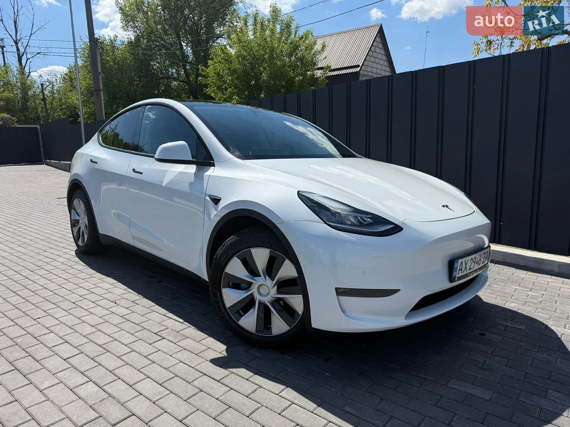 Tesla Model Y, 2021