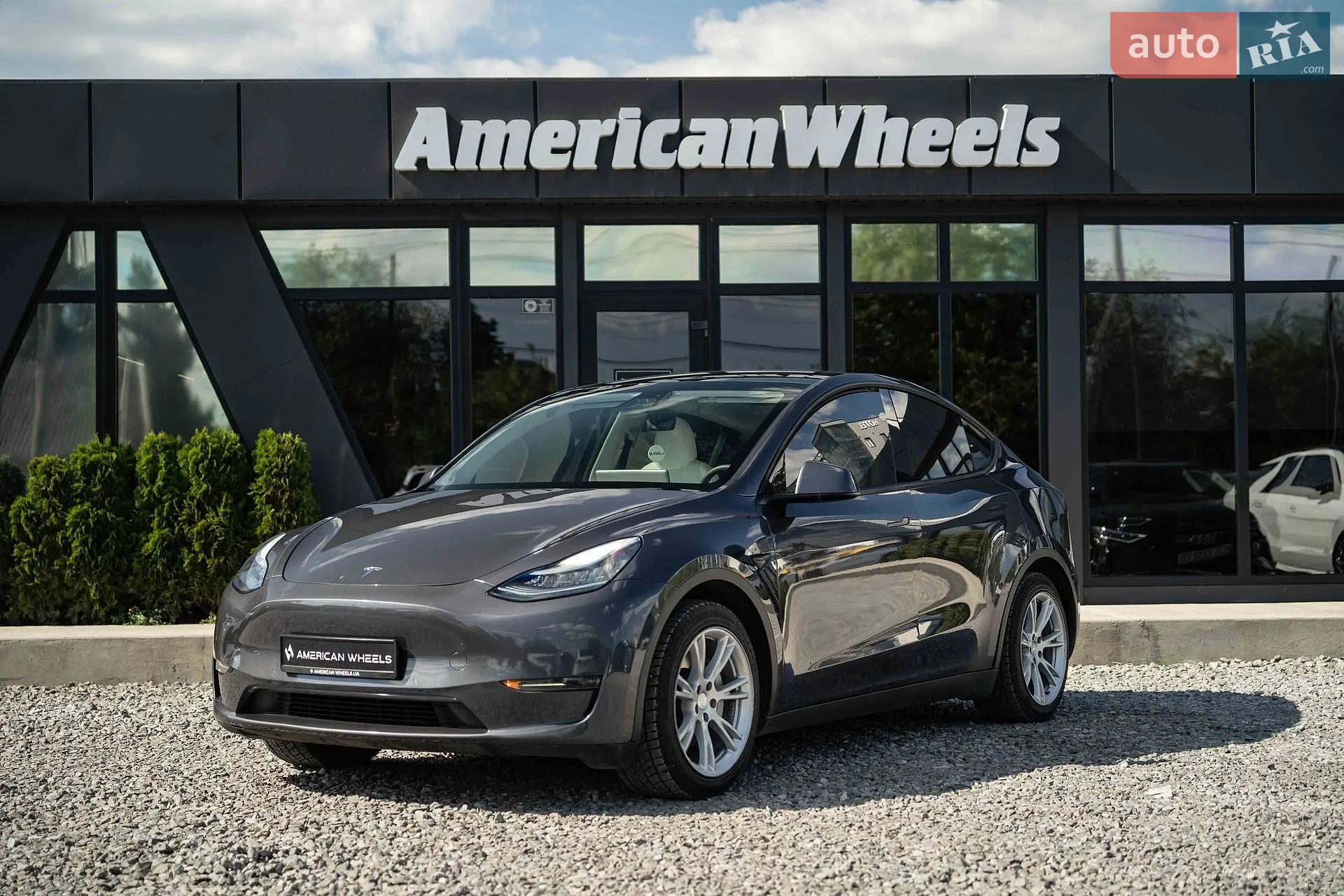 Tesla Model Y, 2020