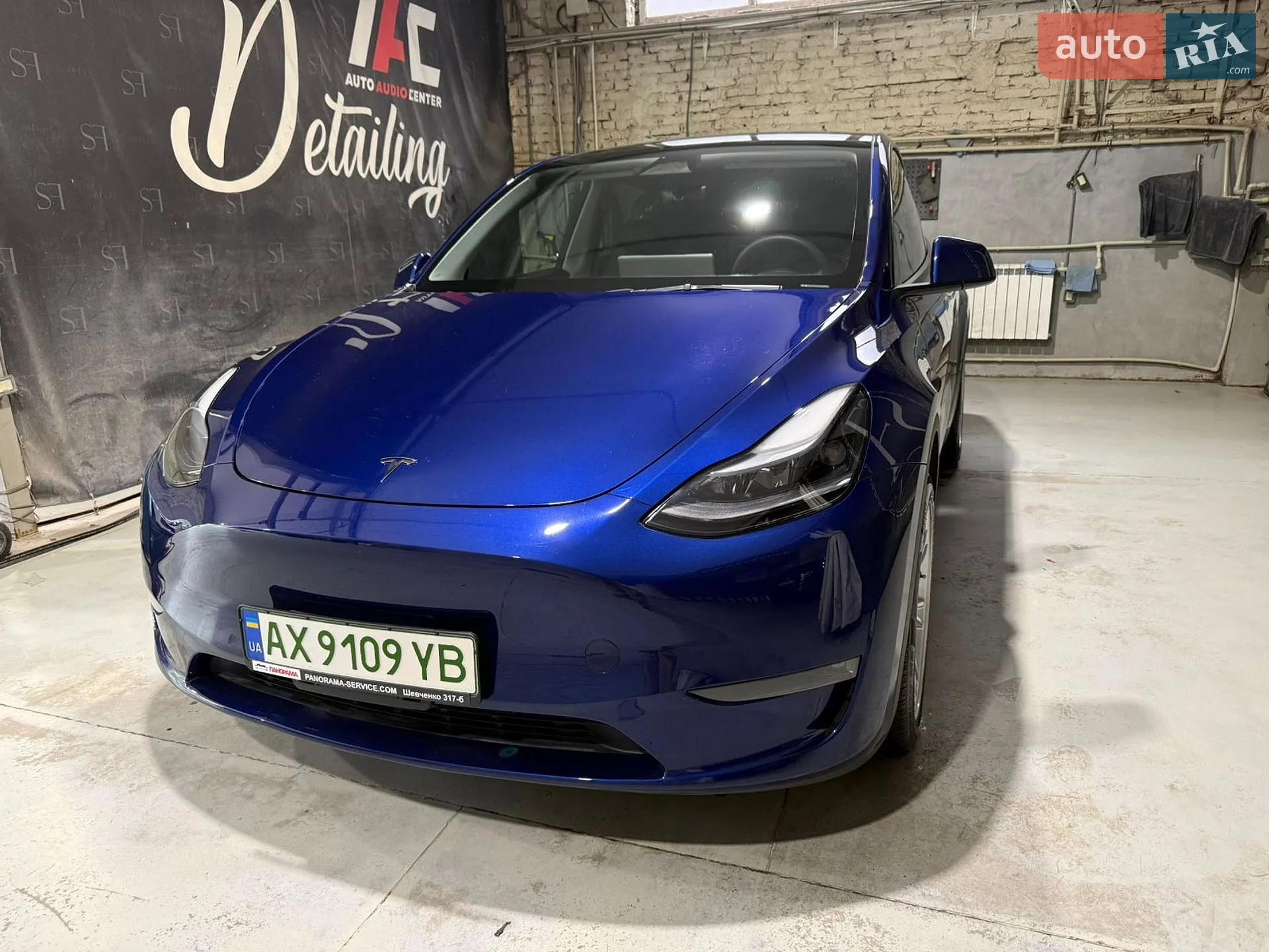 Tesla Model Y, 2024