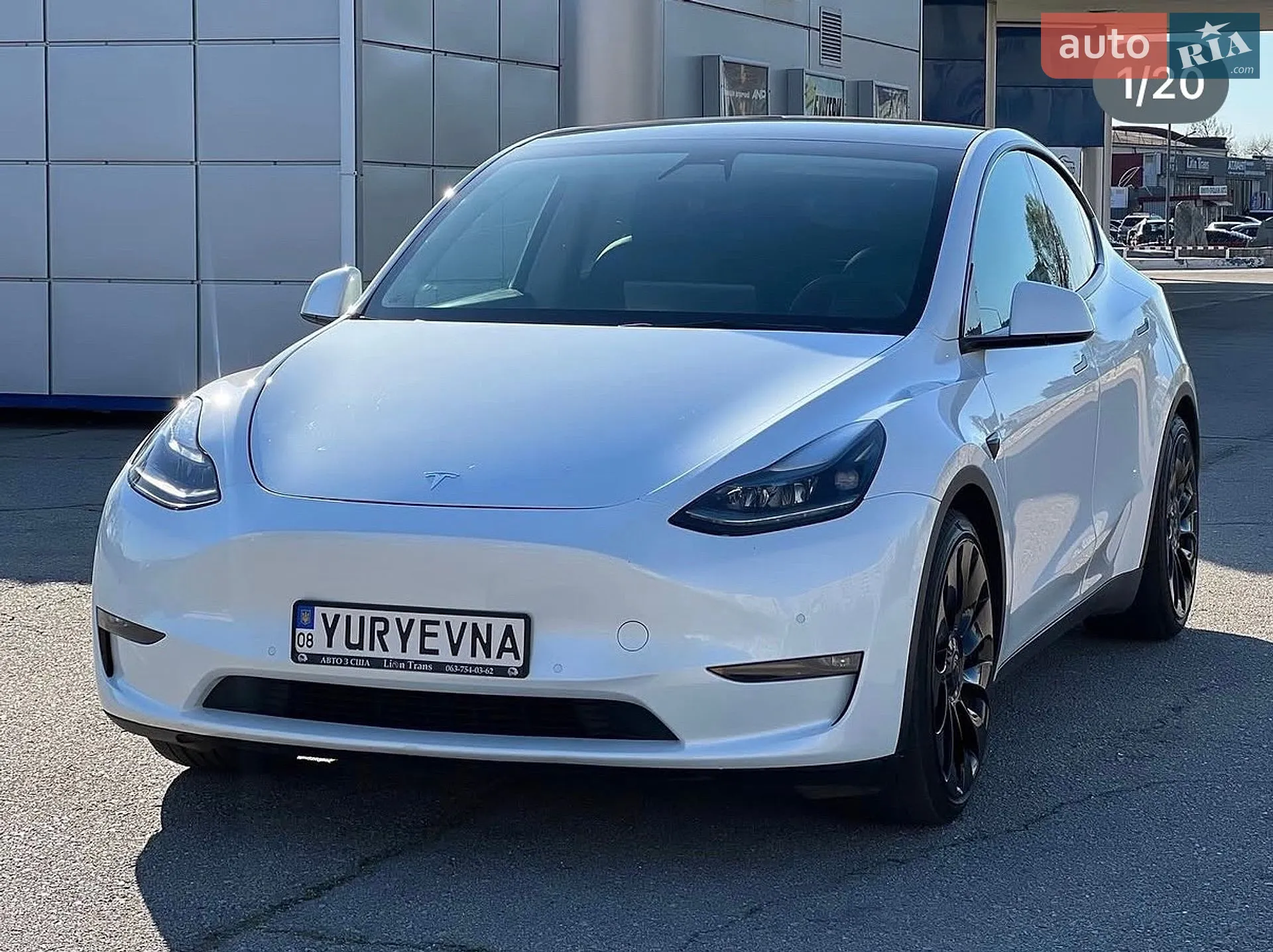 Tesla Model Y, 2021