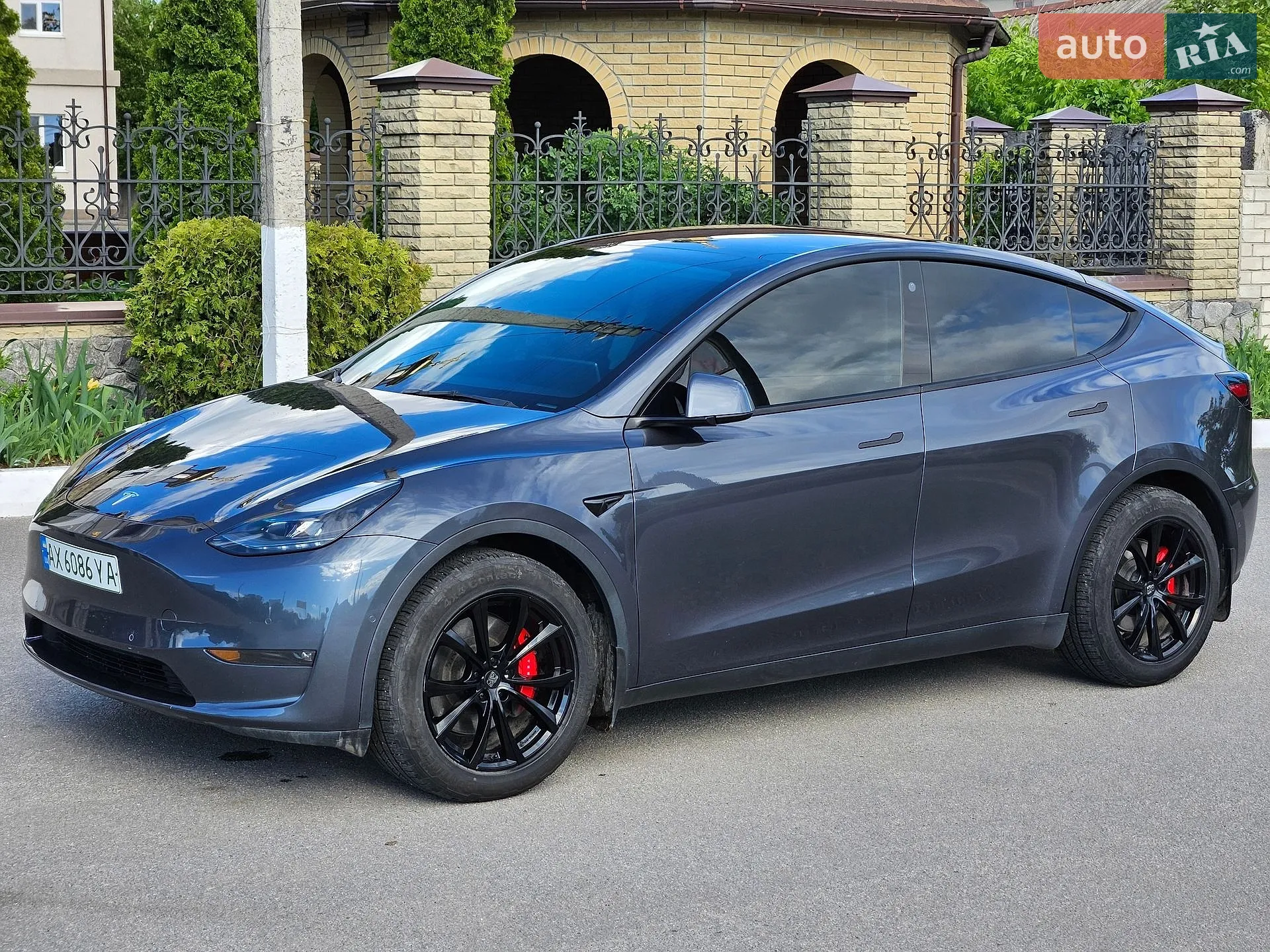 Tesla Model Y, 2022