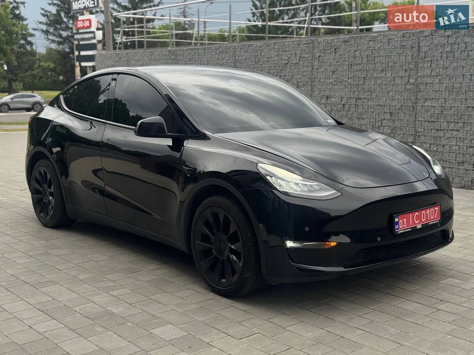 Tesla Model Y, 2022