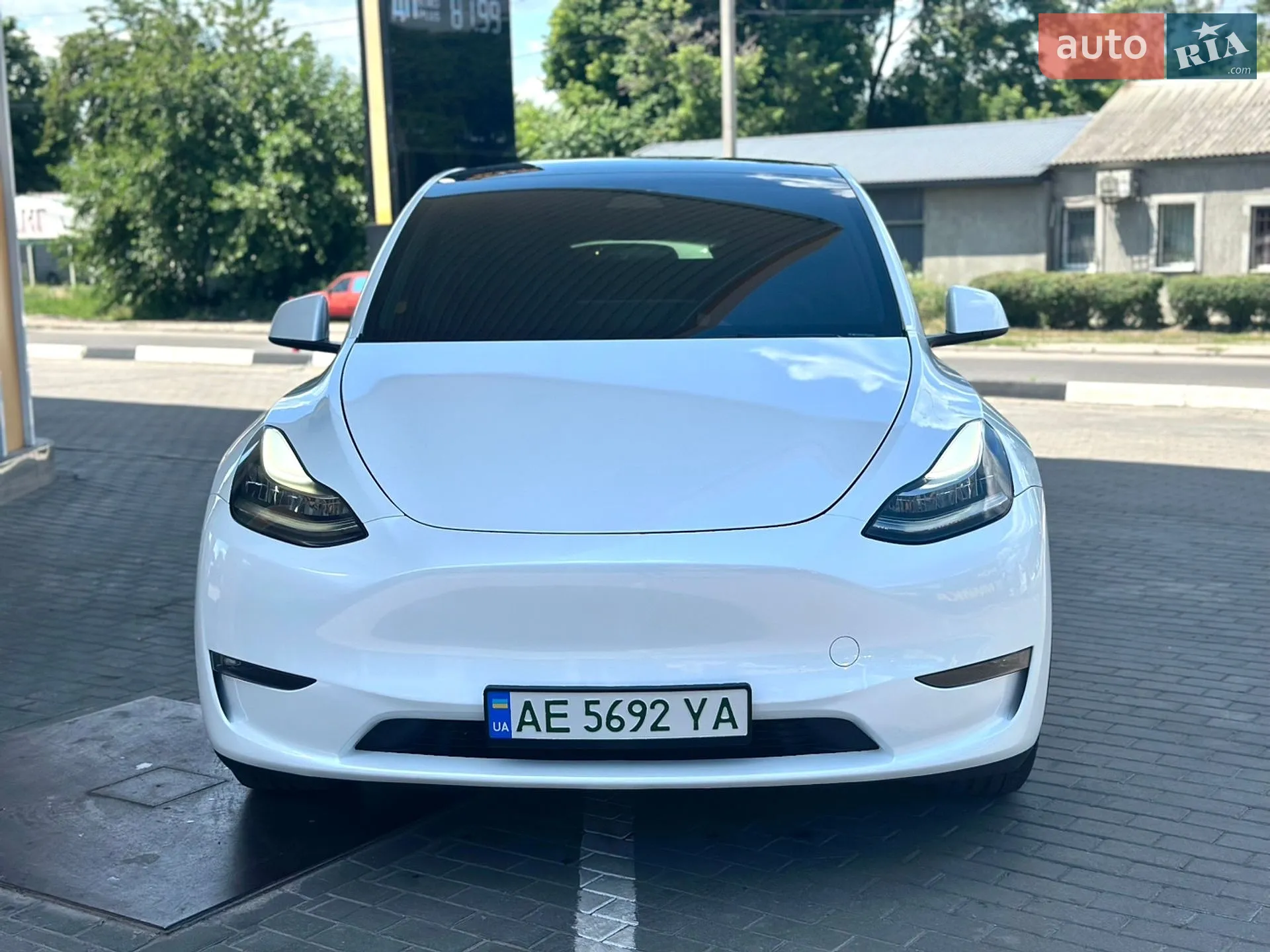 Tesla Model Y, 2023