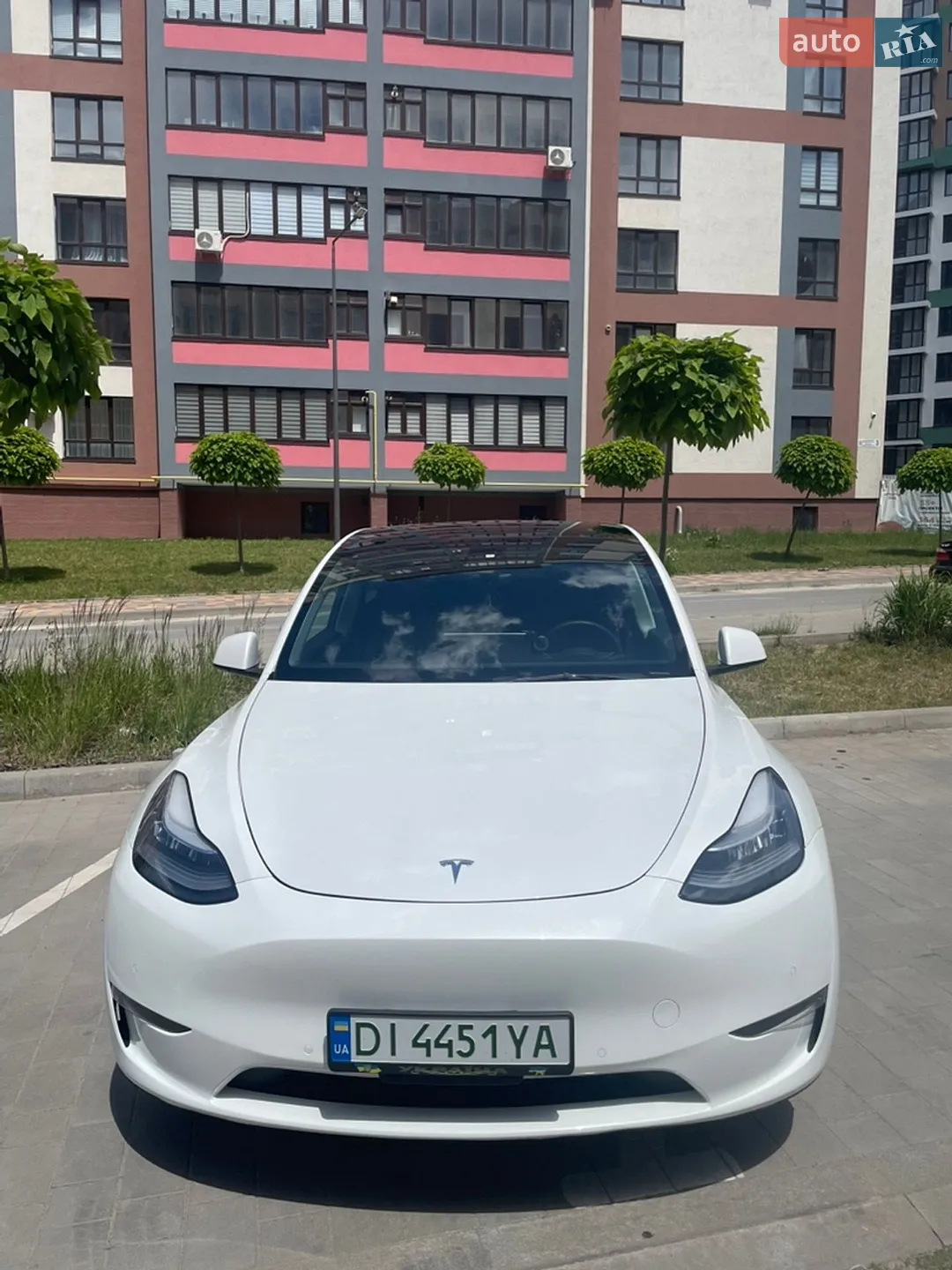 Tesla Model Y, 2021