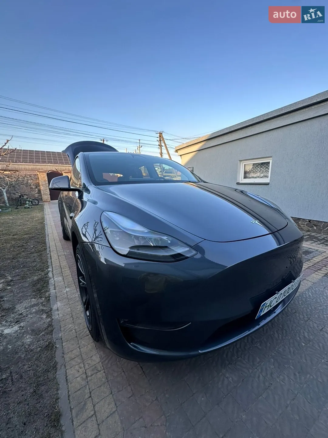 Tesla Model Y, 2023