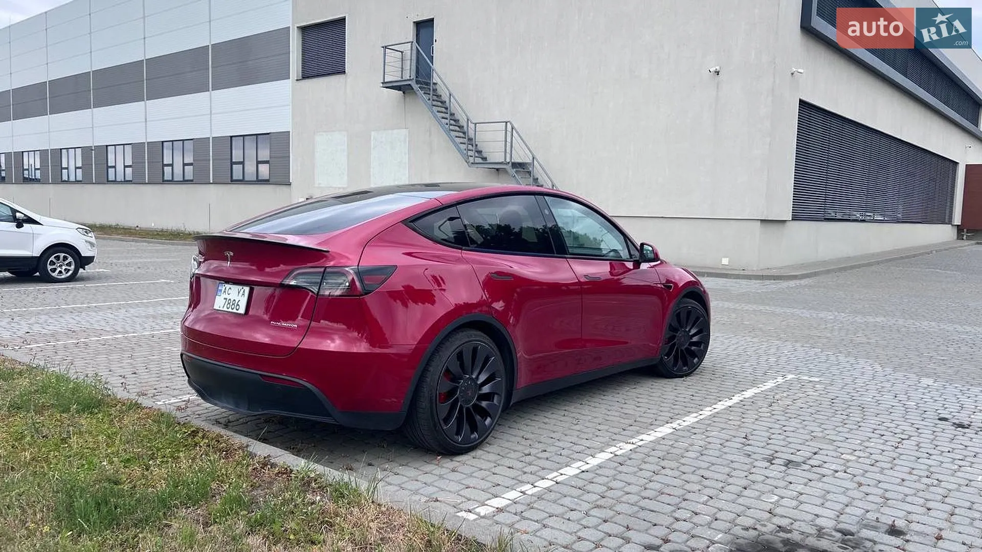Tesla Model Y, 2023