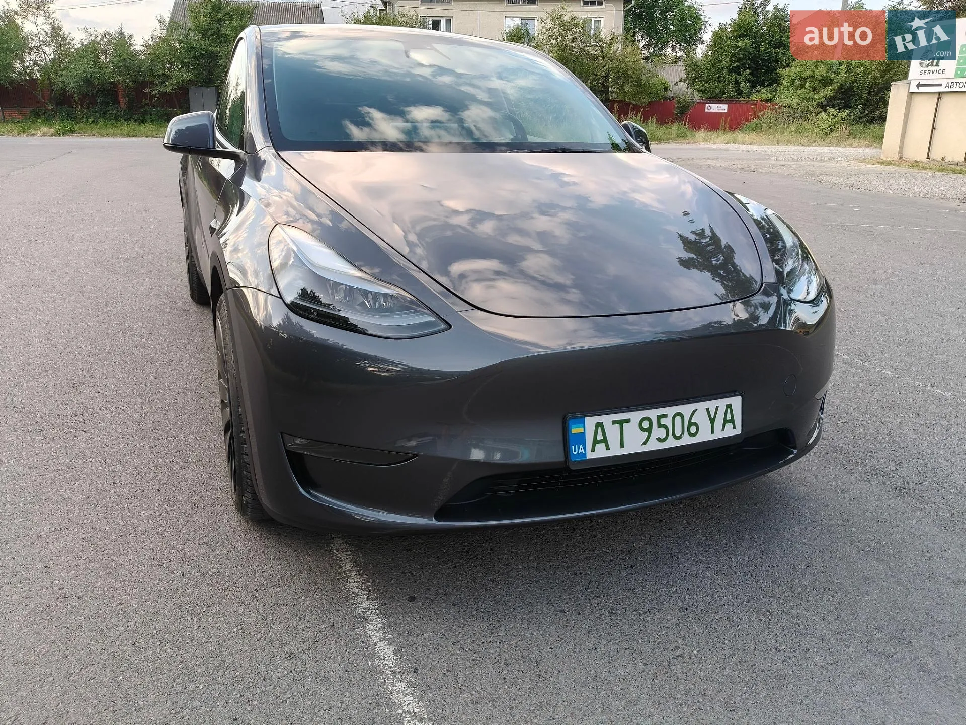 Tesla Model Y, 2023