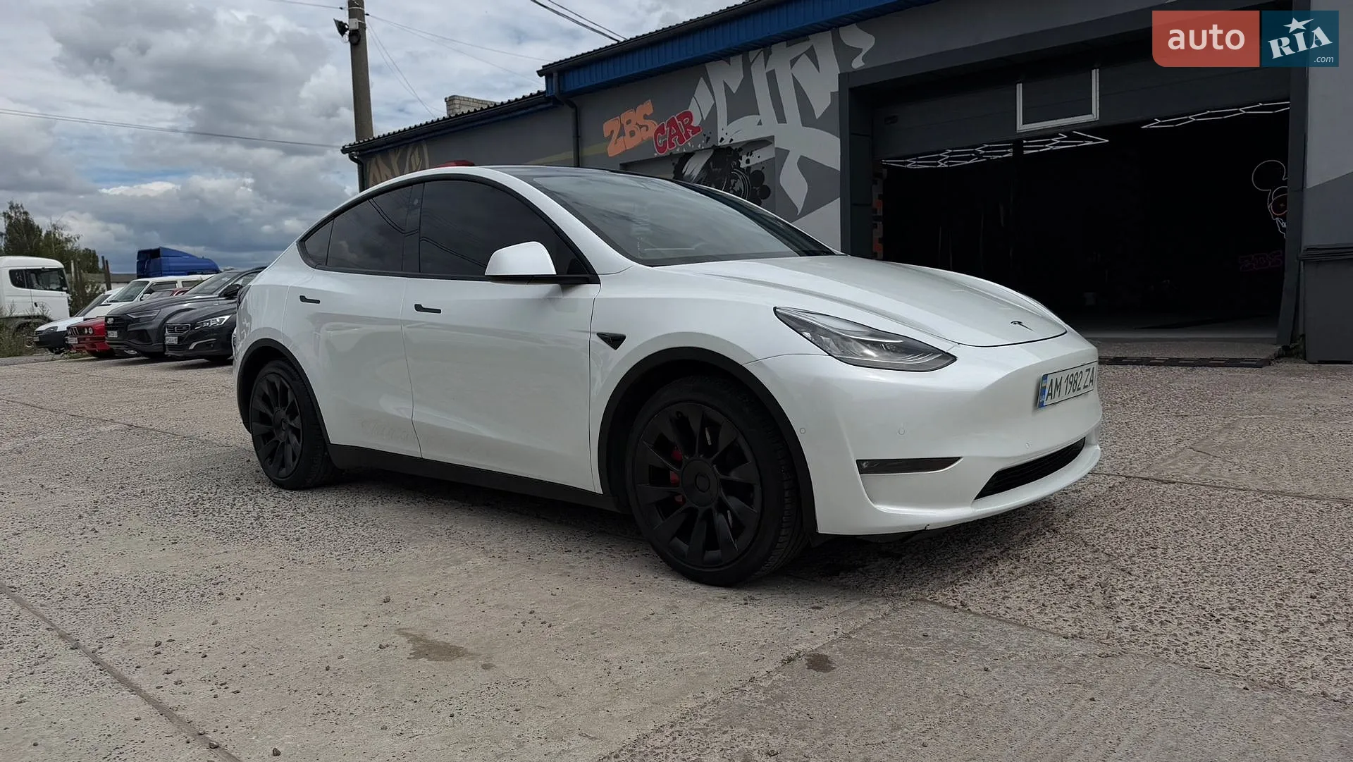 Tesla Model Y, 2021