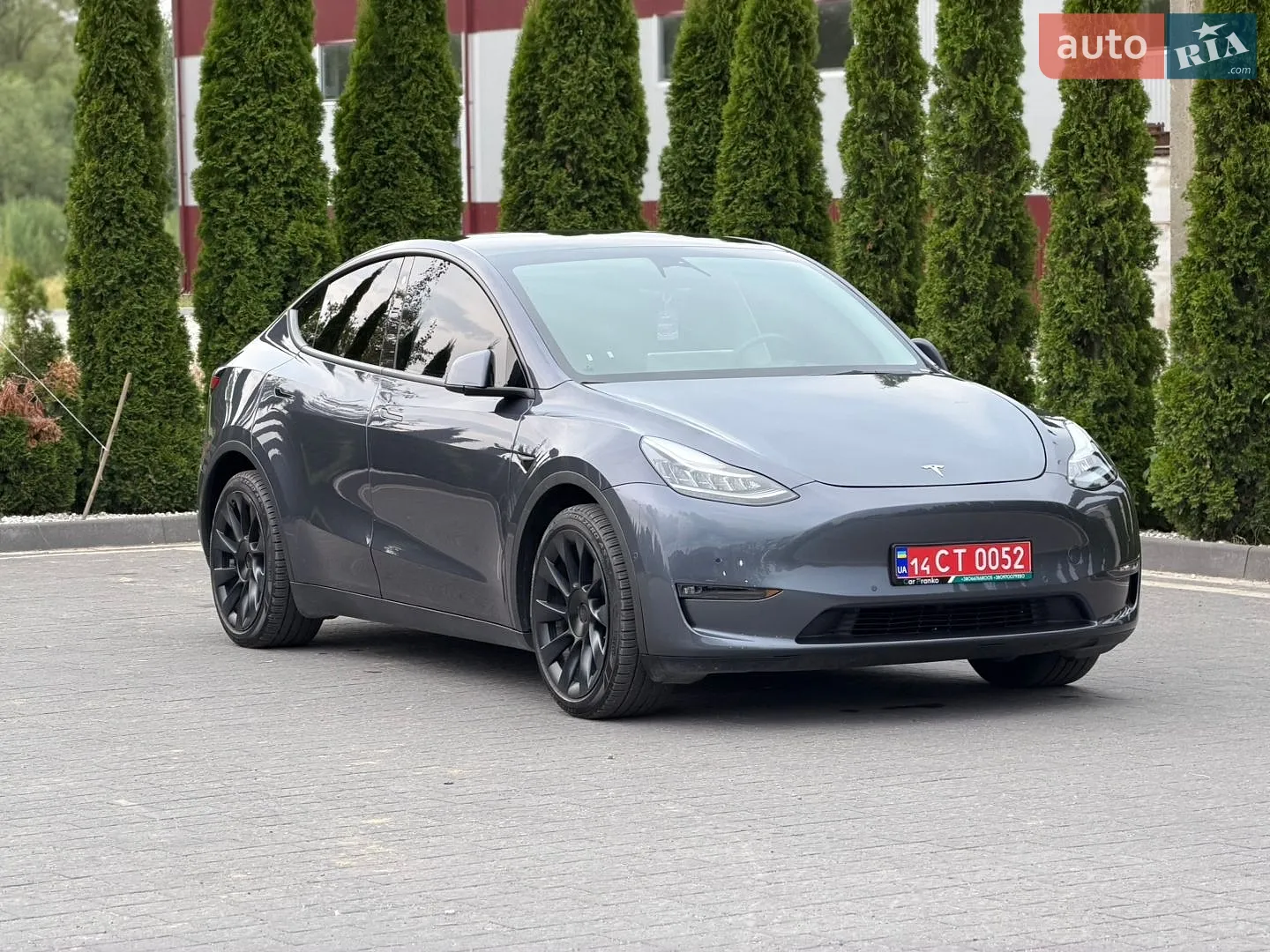 Tesla Model Y, 2022