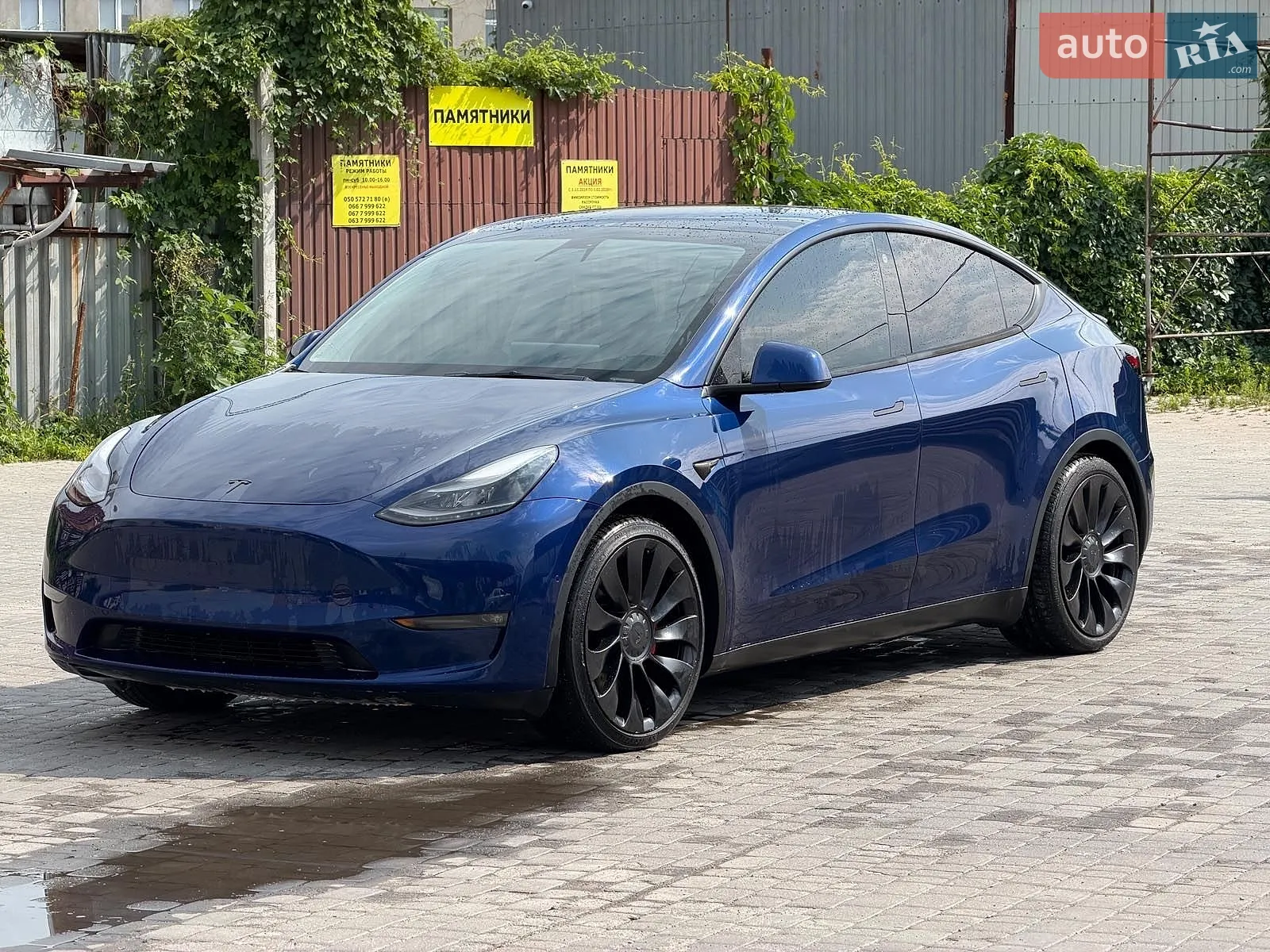 Tesla Model Y, 2022