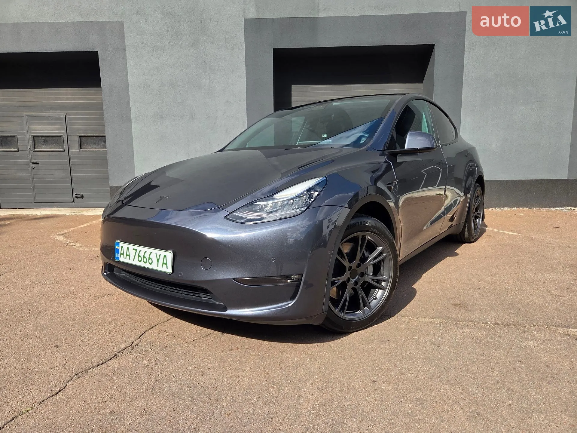 Tesla Model Y, 2022