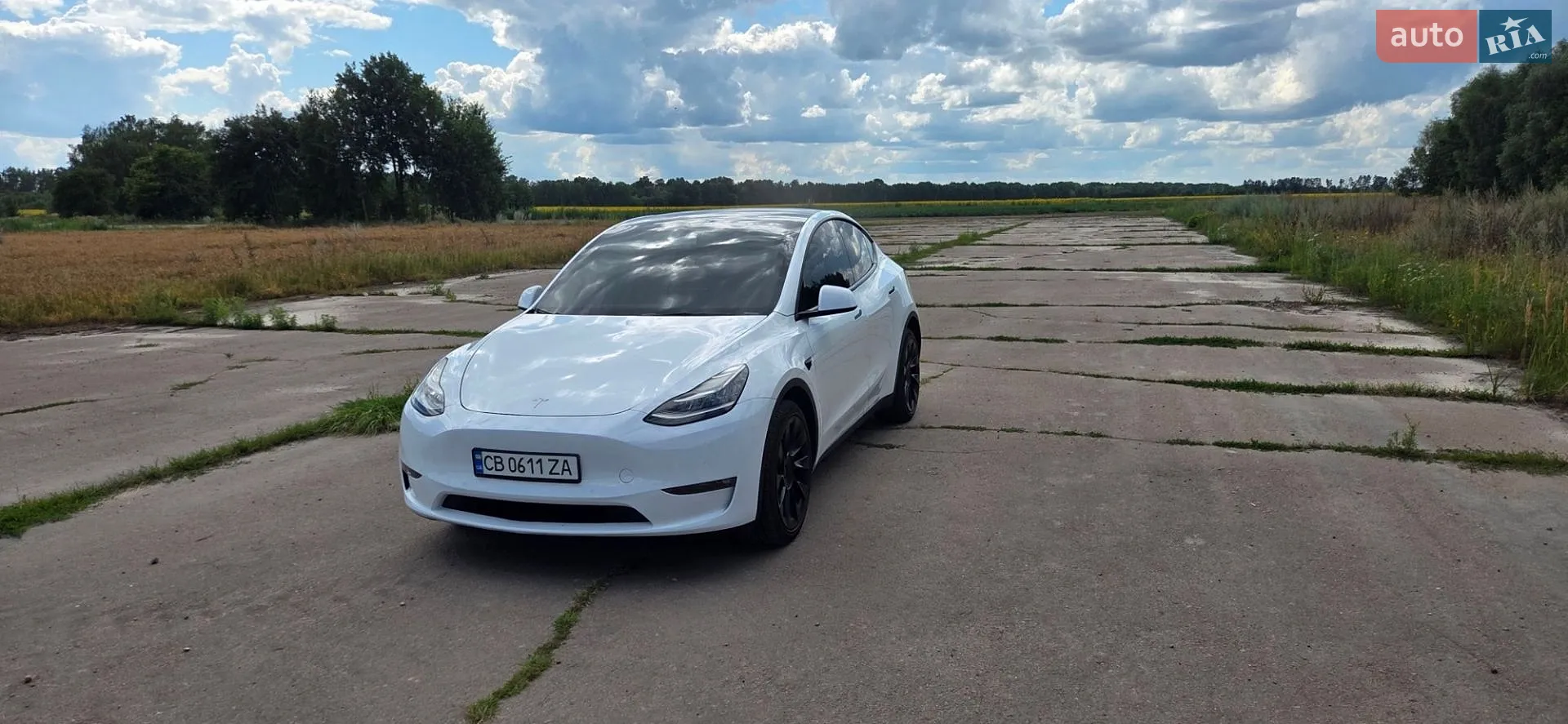 Tesla Model Y, 2022