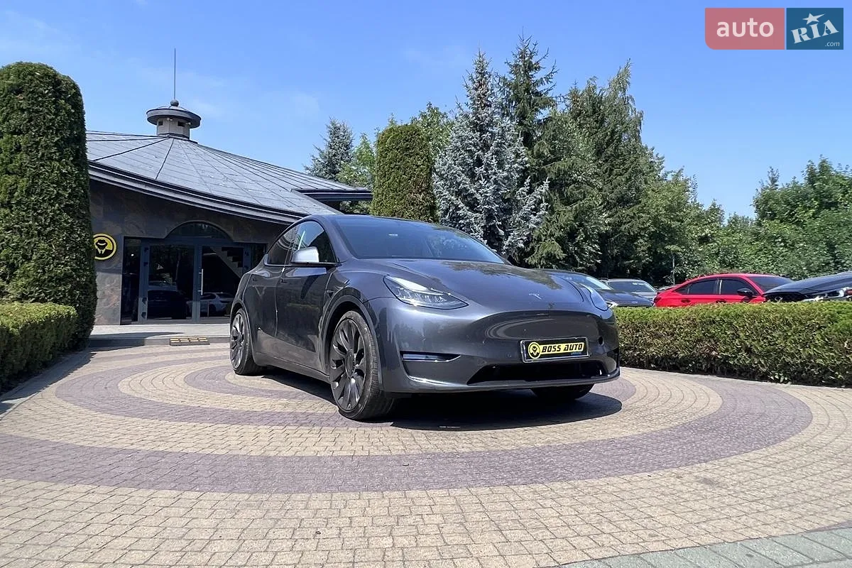 Tesla Model Y, 2020